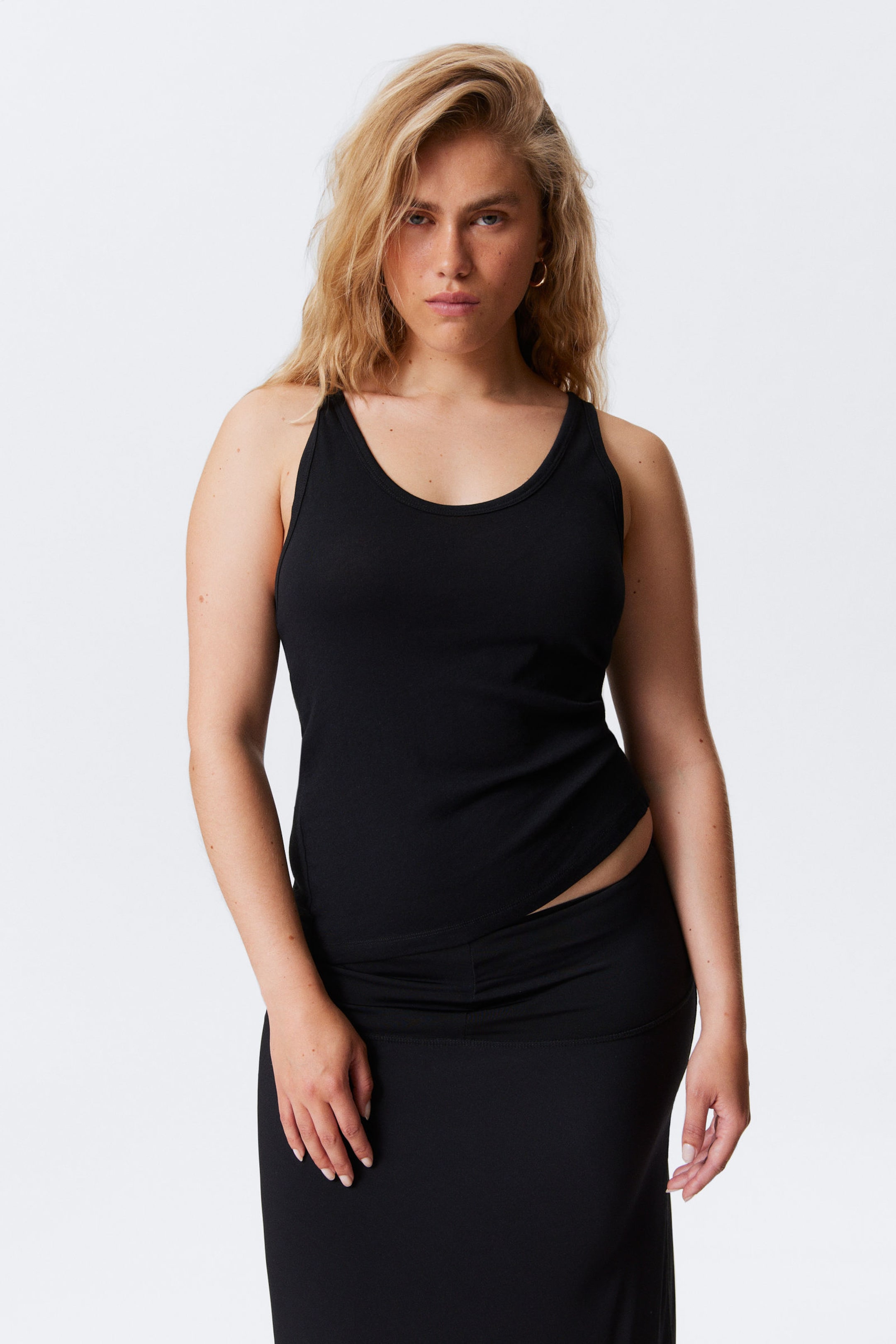 #272627 - Scoop Neck Tank Top - 1