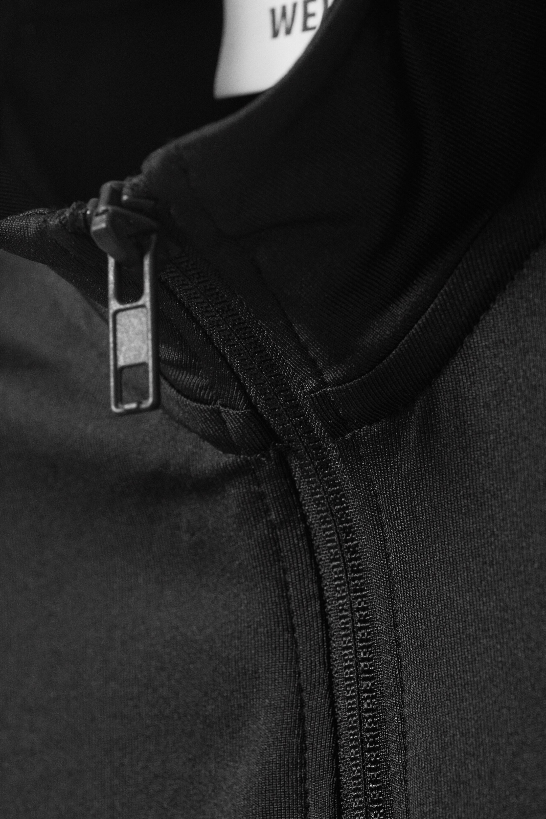 Noir - Débardeur demi-zippé Bella - 1