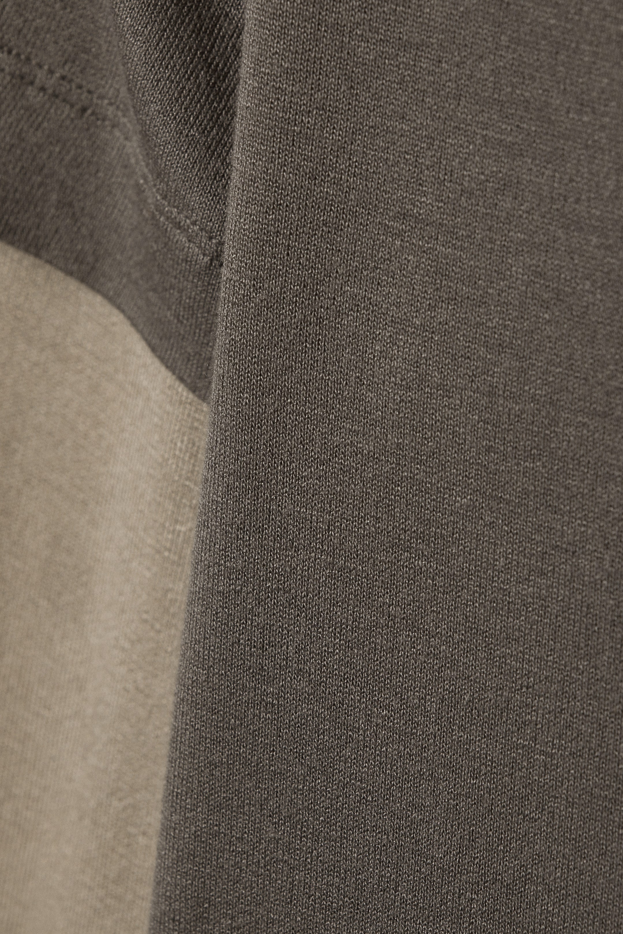 Dark Mole - Slim Double-Layered Long-Sleeved T-shirt - 1