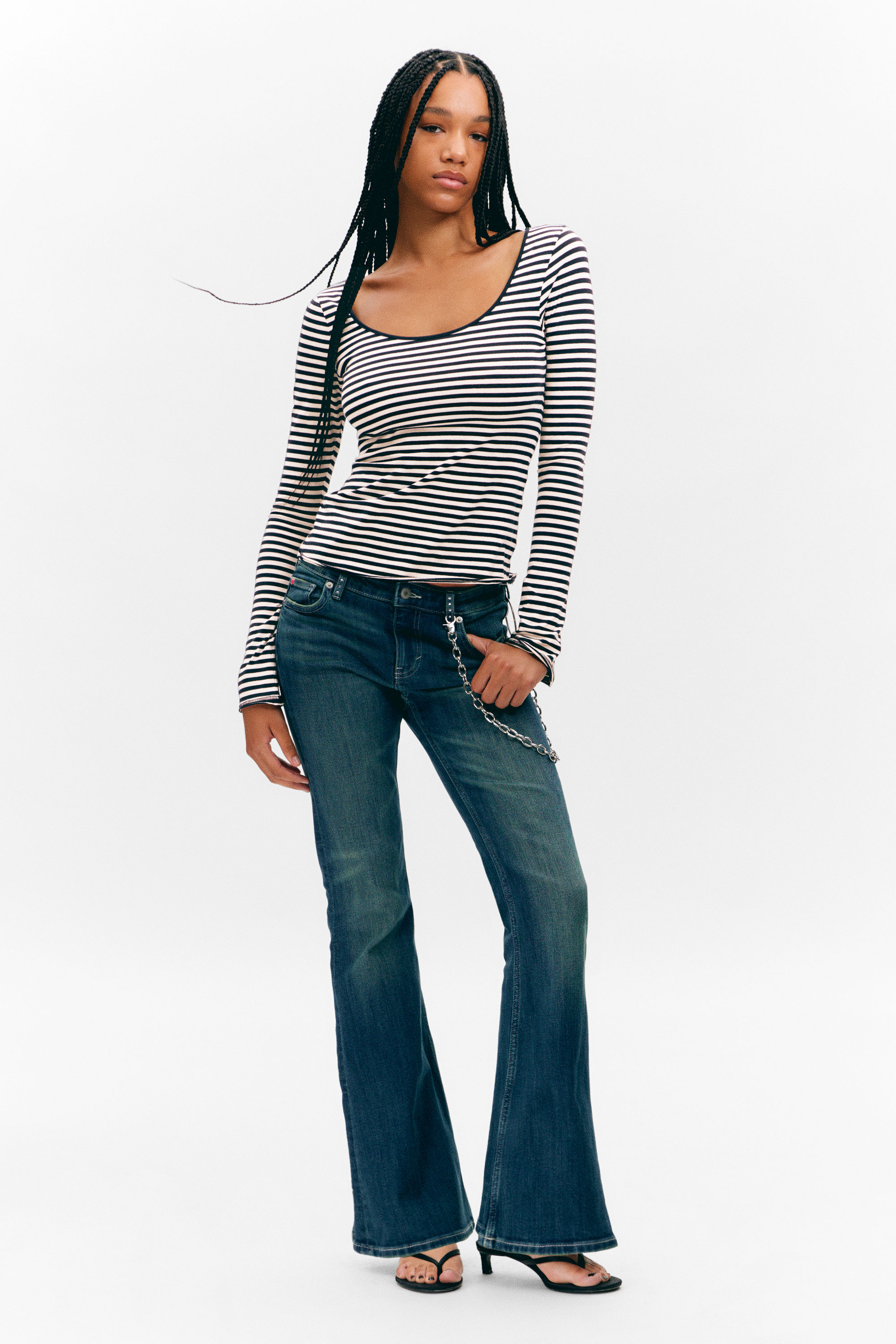 Black & White Stripes - Long-Sleeved Slim Fit Scoop Neck Top - 2