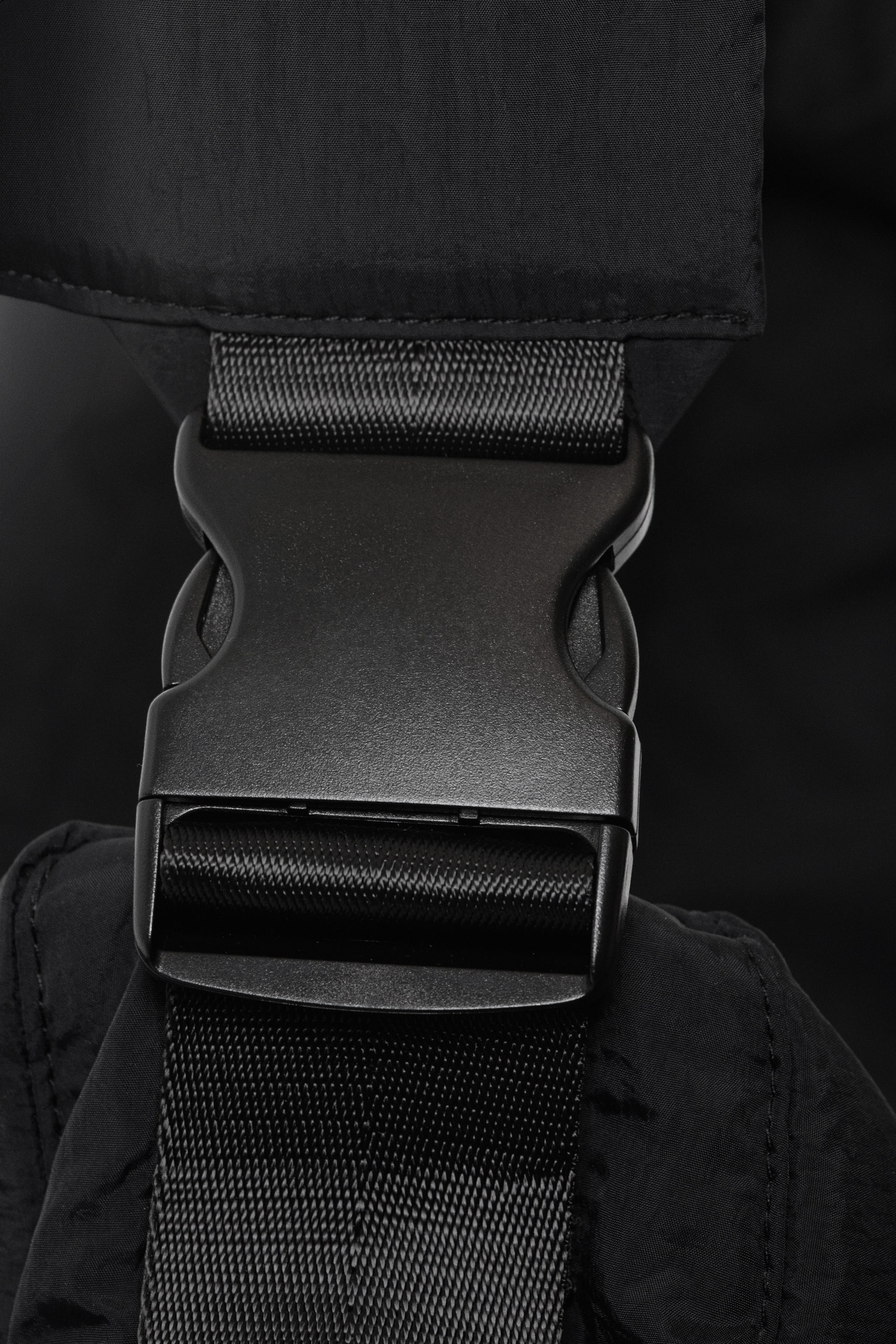 Schwarz - Samir – Große gepolsterte Umhängetasche - 3
