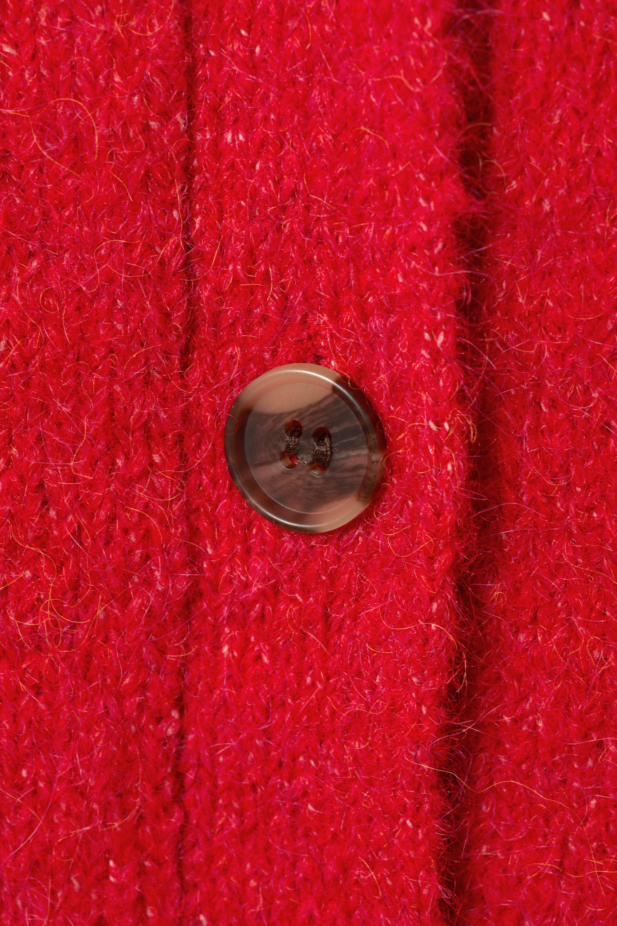 Leuchtendes Rot - Rippstrick-Cardigan mit V-Ausschnitt - 4