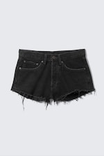Tuned Black - Schwarz - Maia Mid Rise Denim Hot Pants - 0
