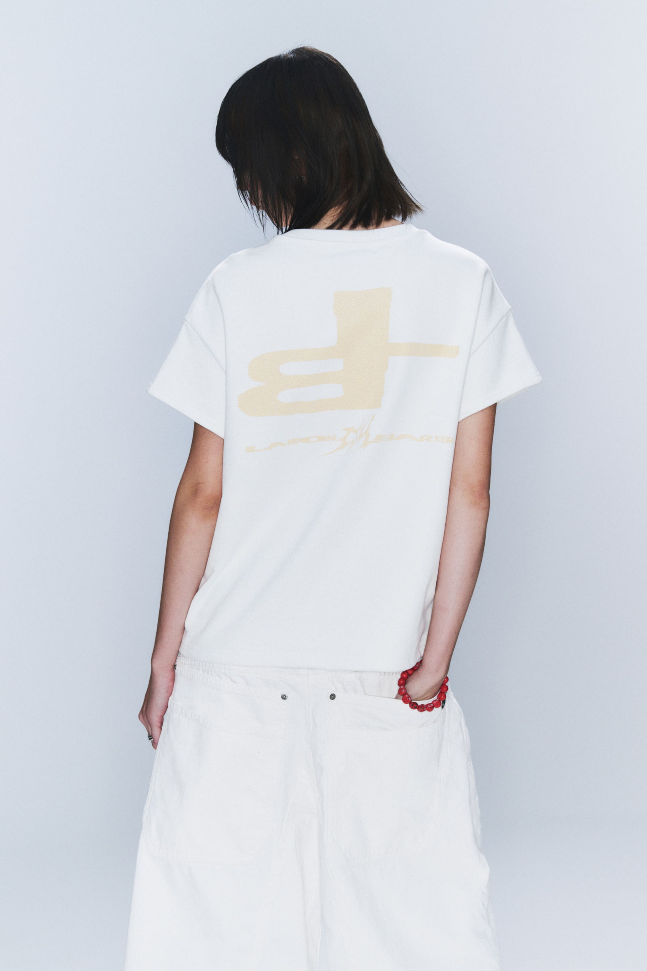 Wit - geel logo - CM x LB boxy uniseks T-shirt met print - 4
