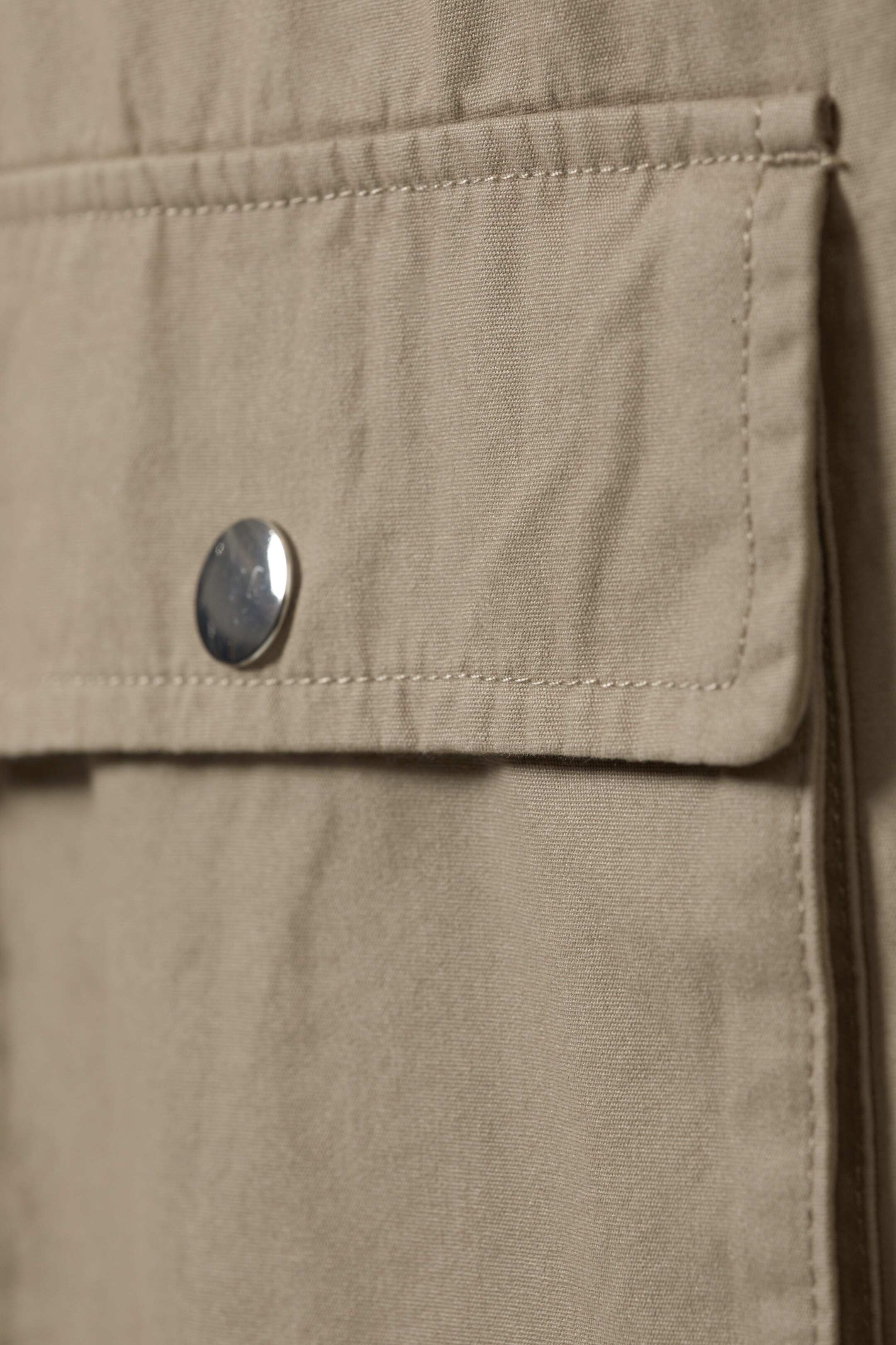 Grotere afbeelding bekijken: Utility Cotton Canvas Mini Pinafore Dress - Beige - DAMES | H&M BE 5