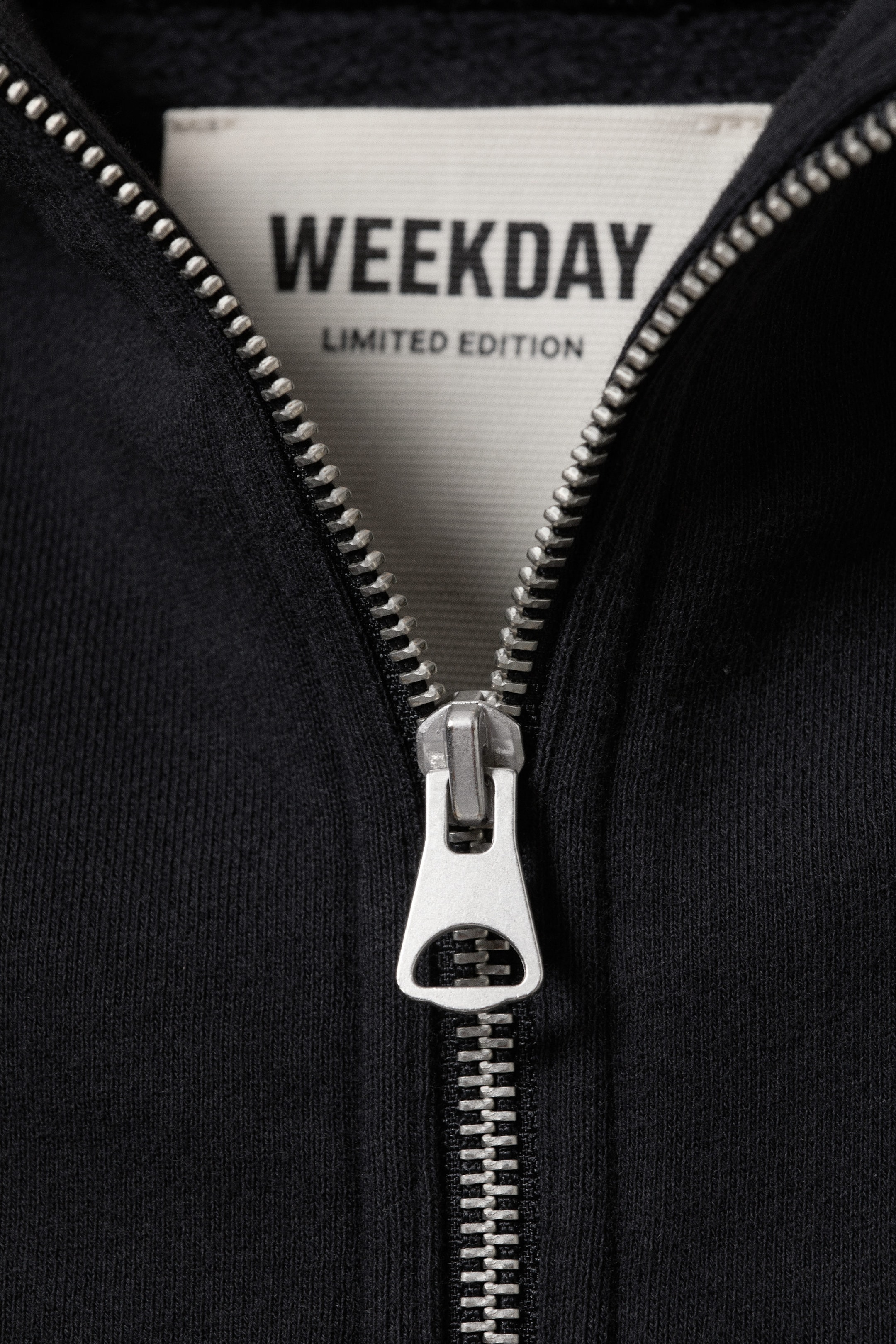 Dunkelgrau - Sweatshirt mit weitem Schnitt und Stehkragen - 4