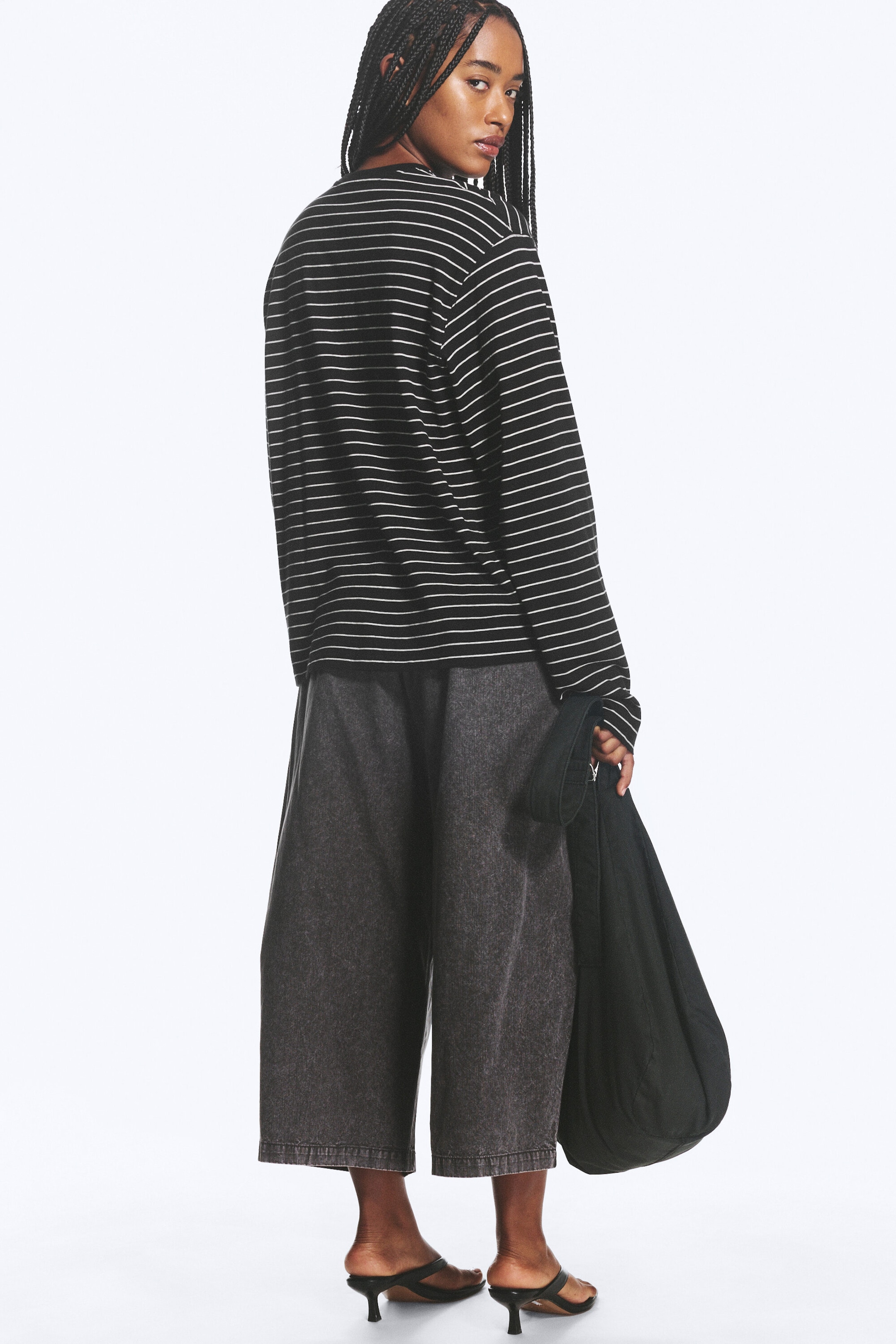 Striped Black - Long-Sleeved Boxy Cotton T-shirt - 2