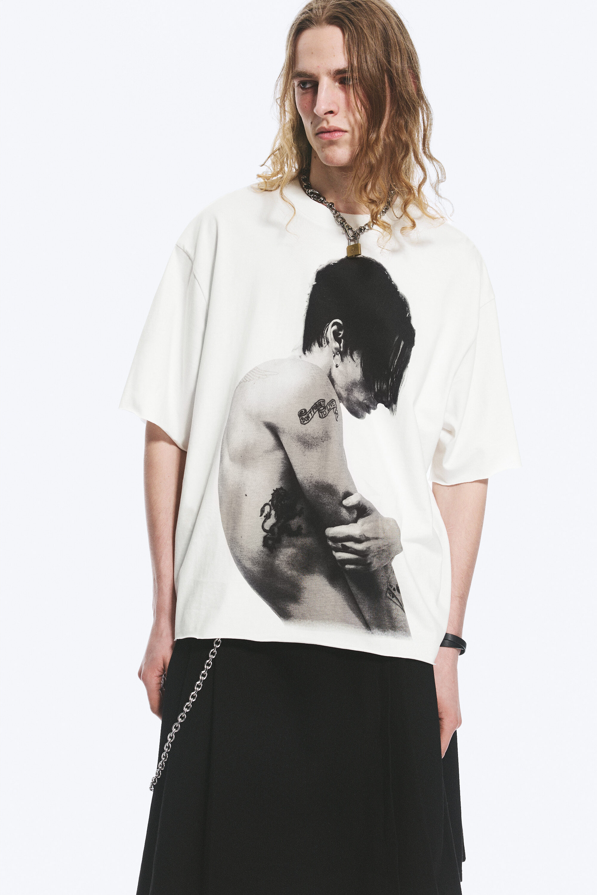yungblud printed oversized tee - Off-white | Weekday EU