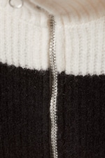 White & black - Stay Sweater - 1