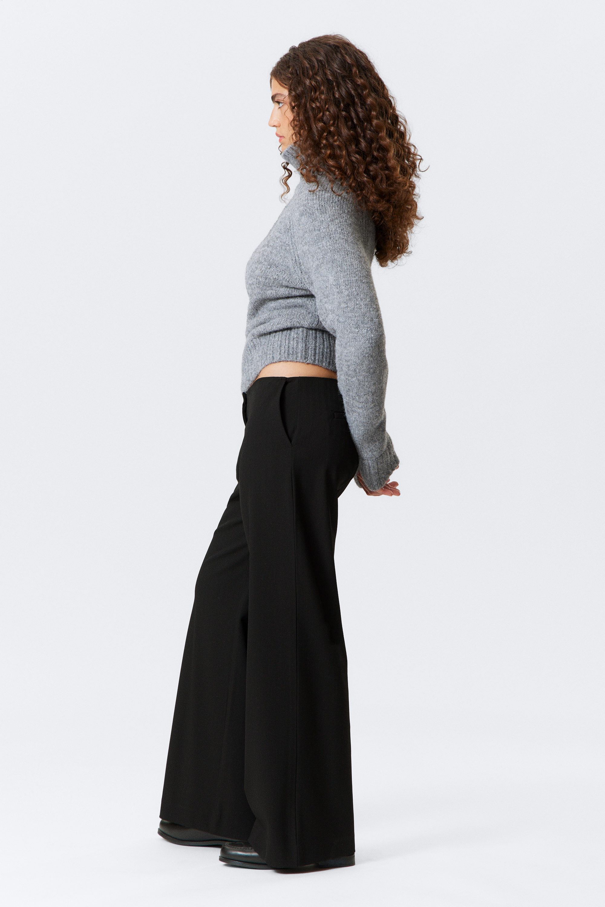 Black - RELAXED LOW WAIST SUIT TROUSERS - 2