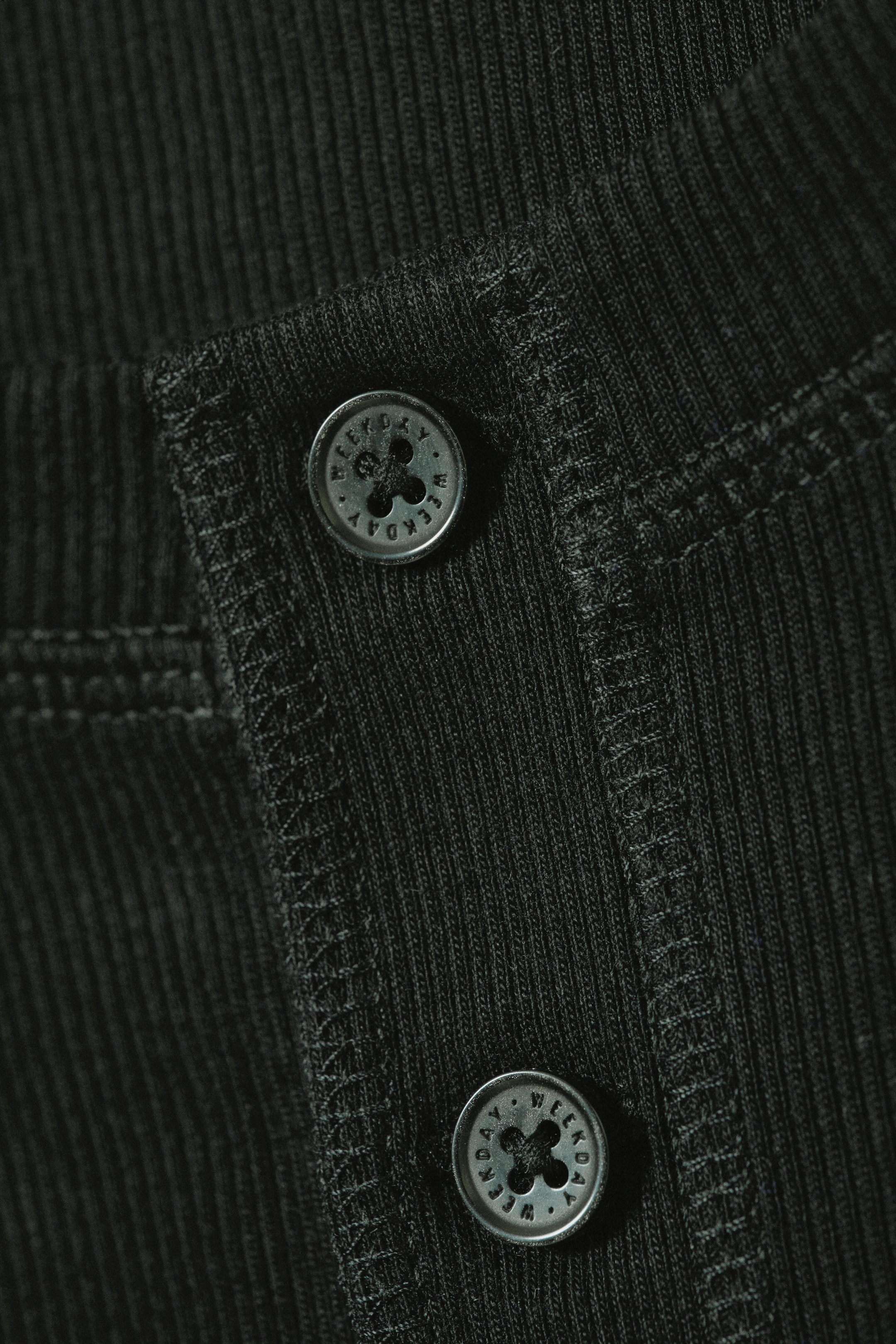 Dark Green - Long-Sleeved Henley T-shirt - 4