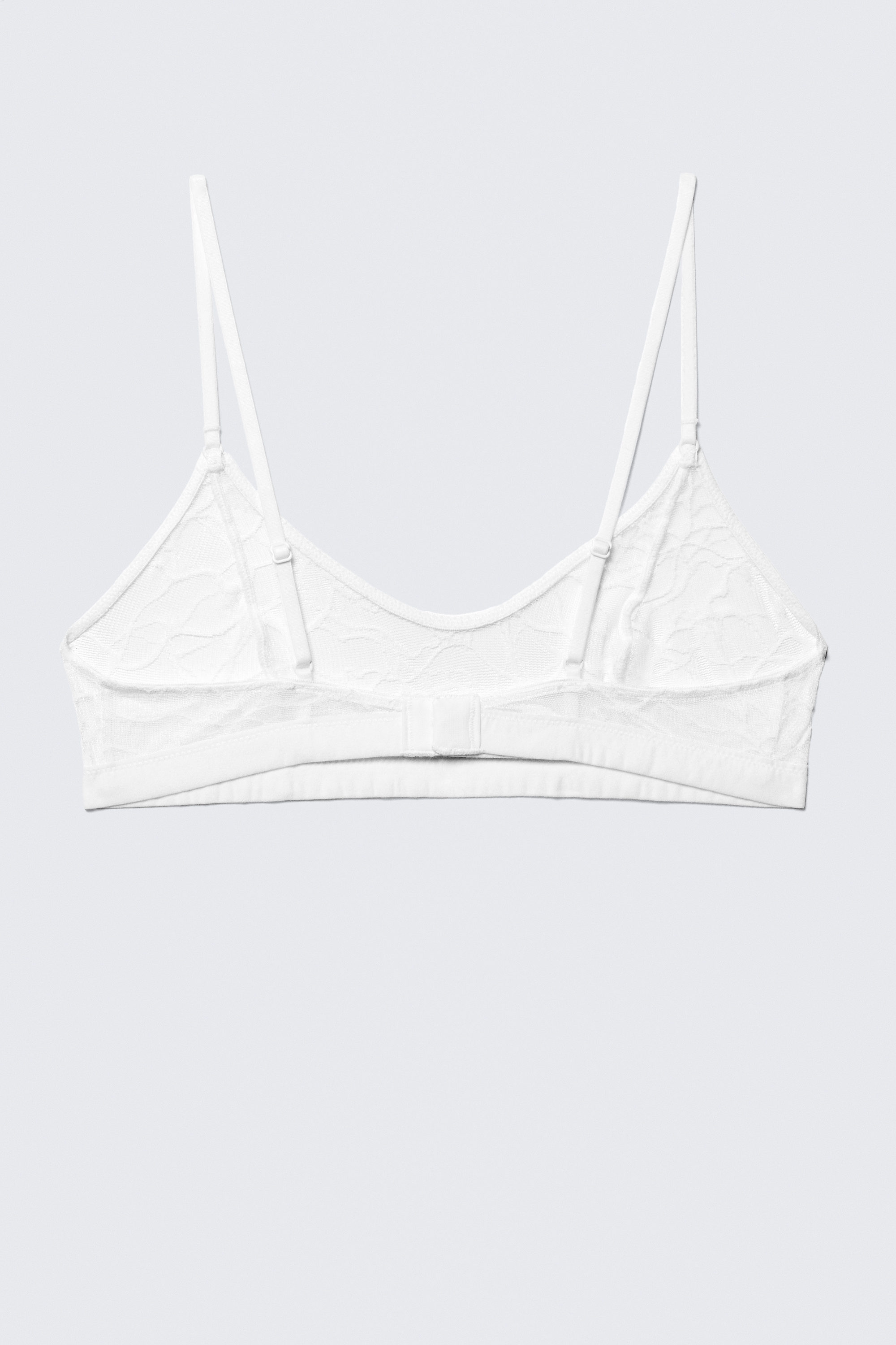White - Scooped Swirly Lace Bra - 4