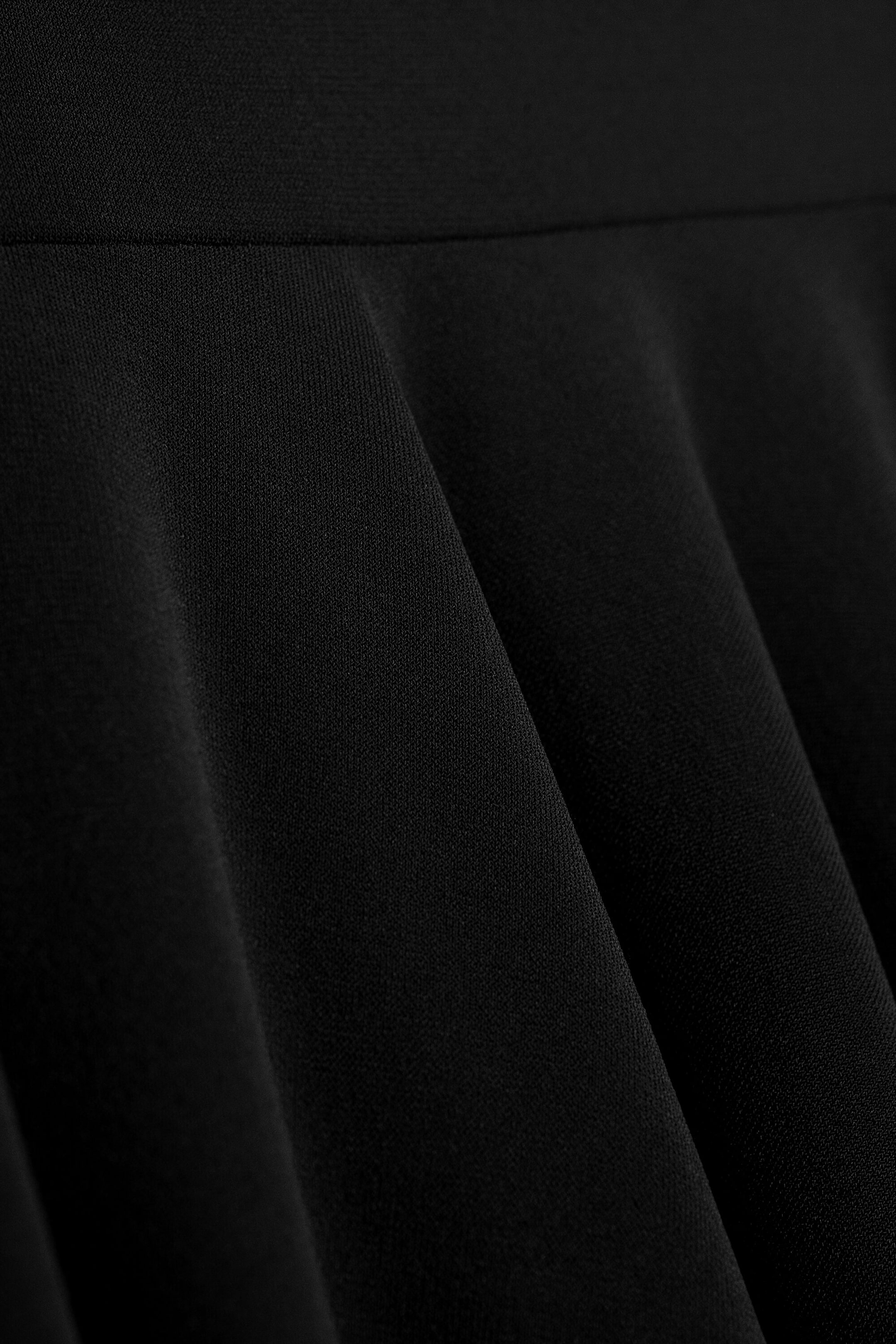 Svart - Mid waist asymmetrisk kjol i jersey - 5