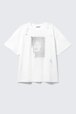 Weiß - Gothic Face Print - Boxy T-Shirt mit Nieten und Grafik - 3