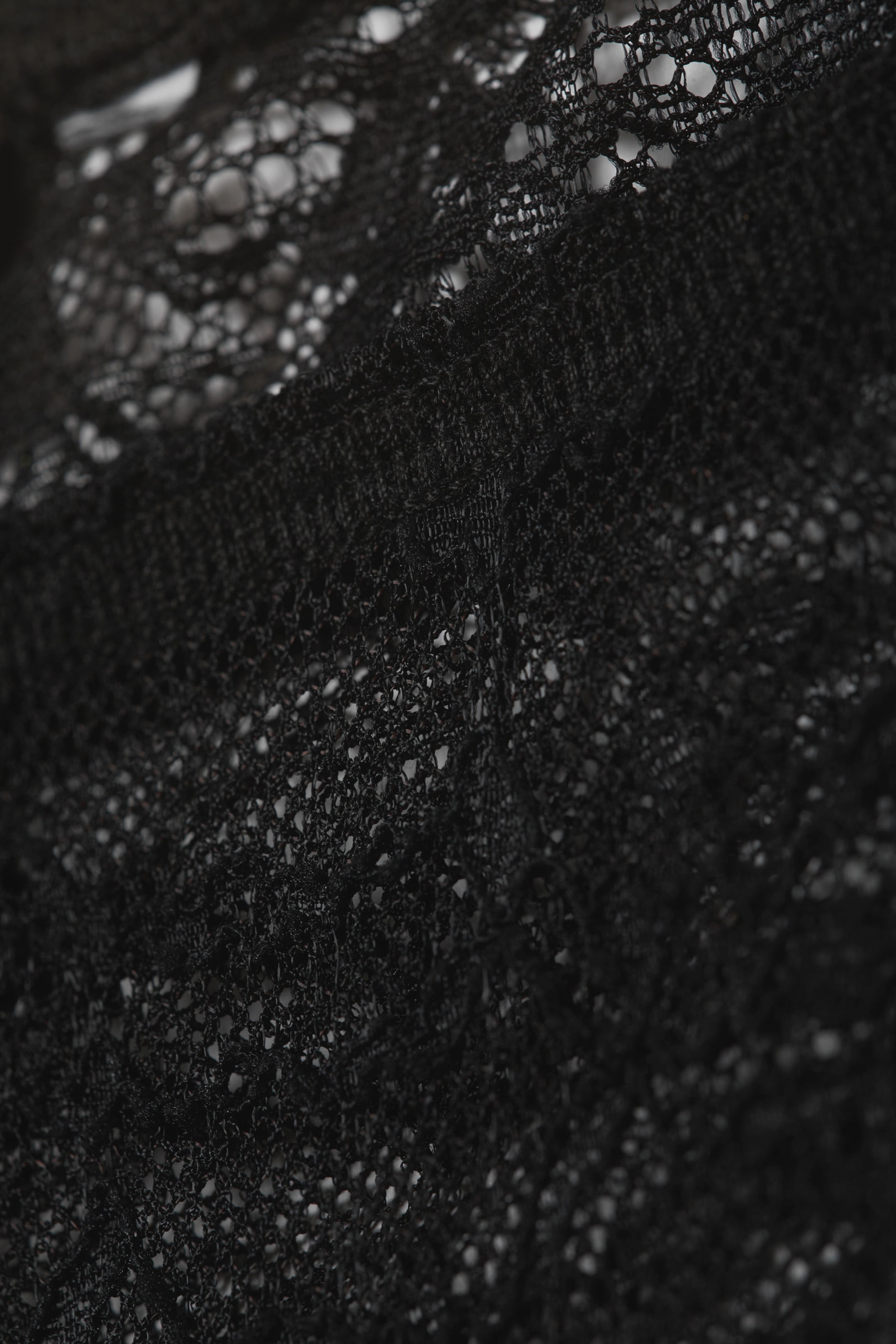 Schwarz - Caprihose aus Spitze - 2
