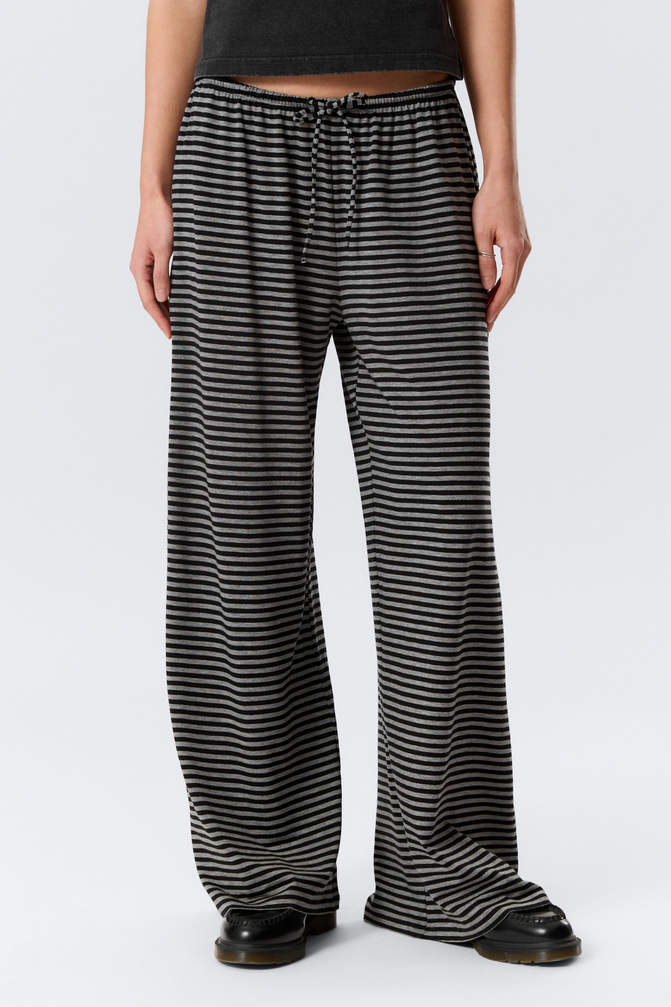 Black & Grey Stripes - Mid Rise Loose Wide Leg Lyocell Trousers - 2