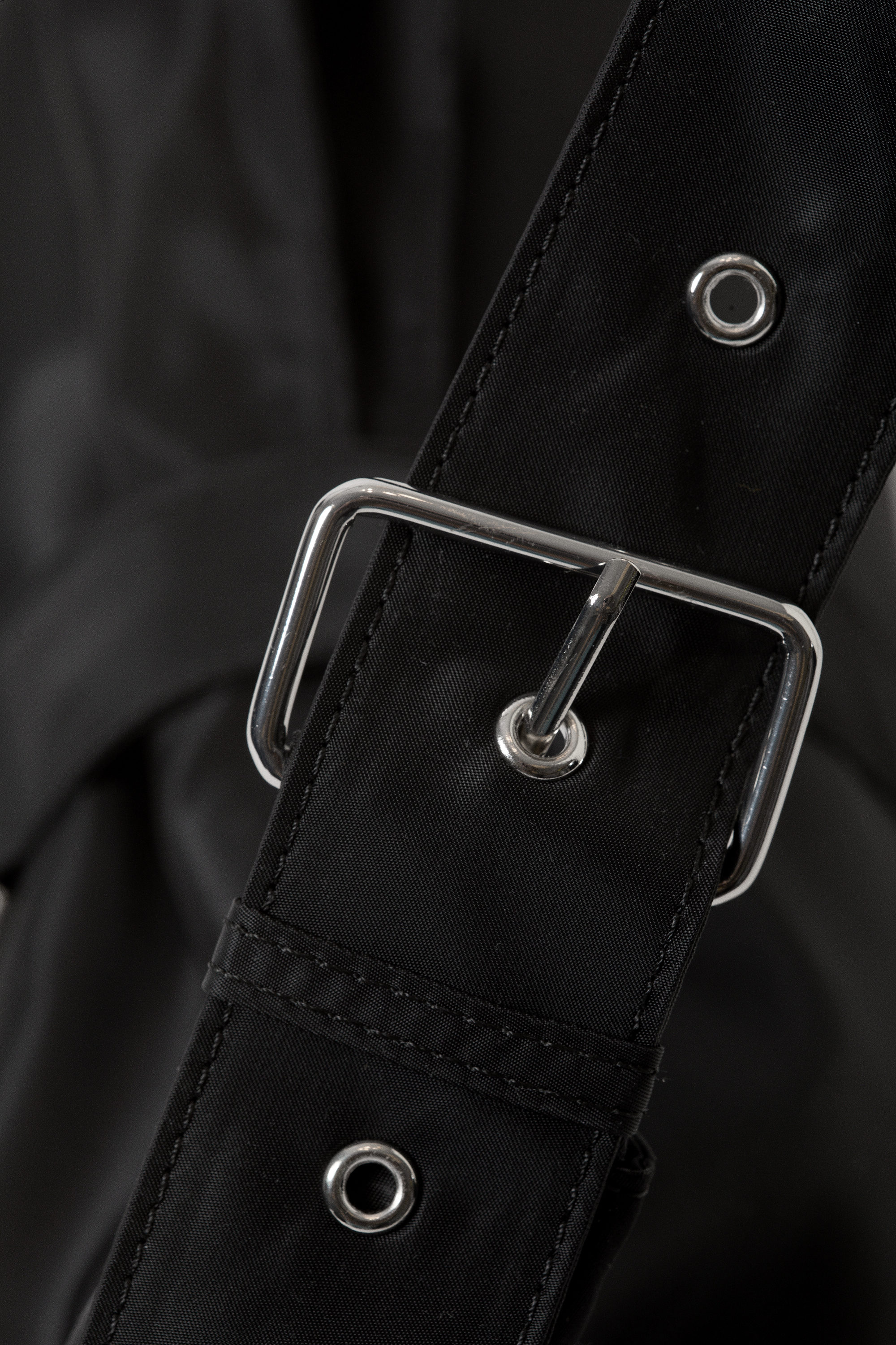 Black - Small Slouched Clasp Shoulder Bag - 3