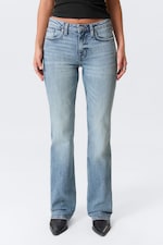 Kimberley Blue - Mittelblau - Tension Mid Rise Slim Bootcut Leg Jeans - 1
