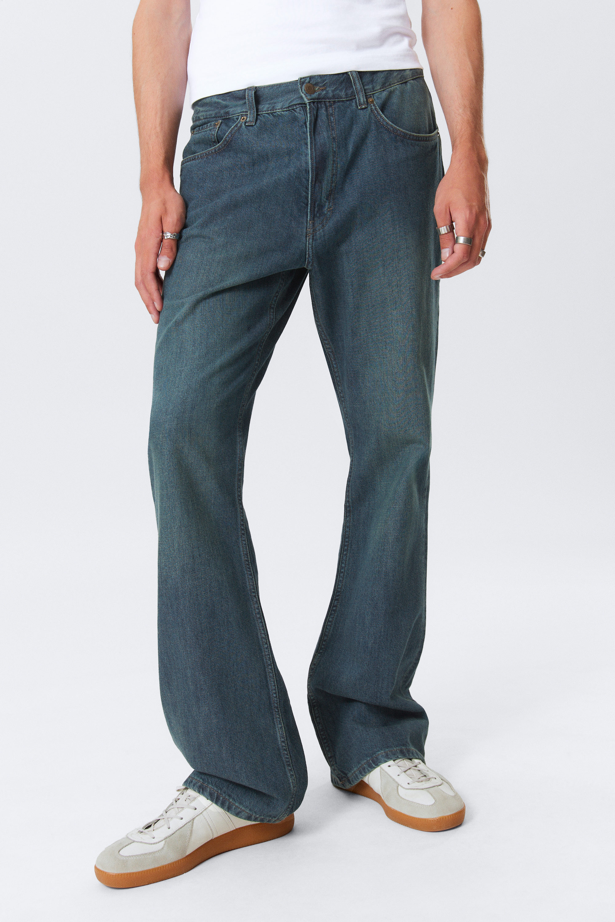 Lake Blue - Medium Blue - Mercury Relaxed Bootcut Leg Jeans - 2