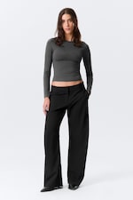 Dunkelgrau - Eng anliegendes Oberteil mit Raglanärmeln - 1