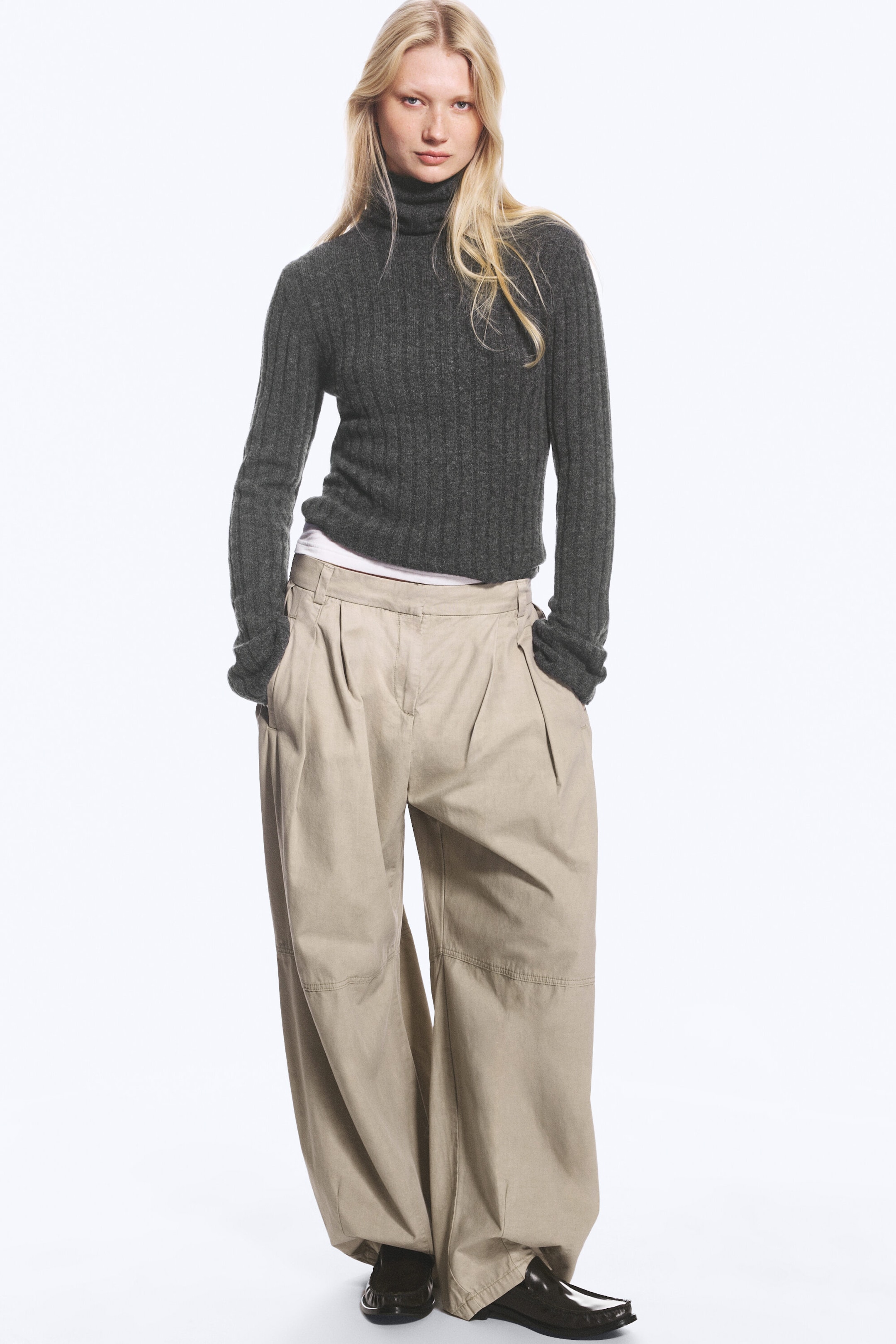 Beige - Lågmidjade Barrel-byxor med veck - 2
