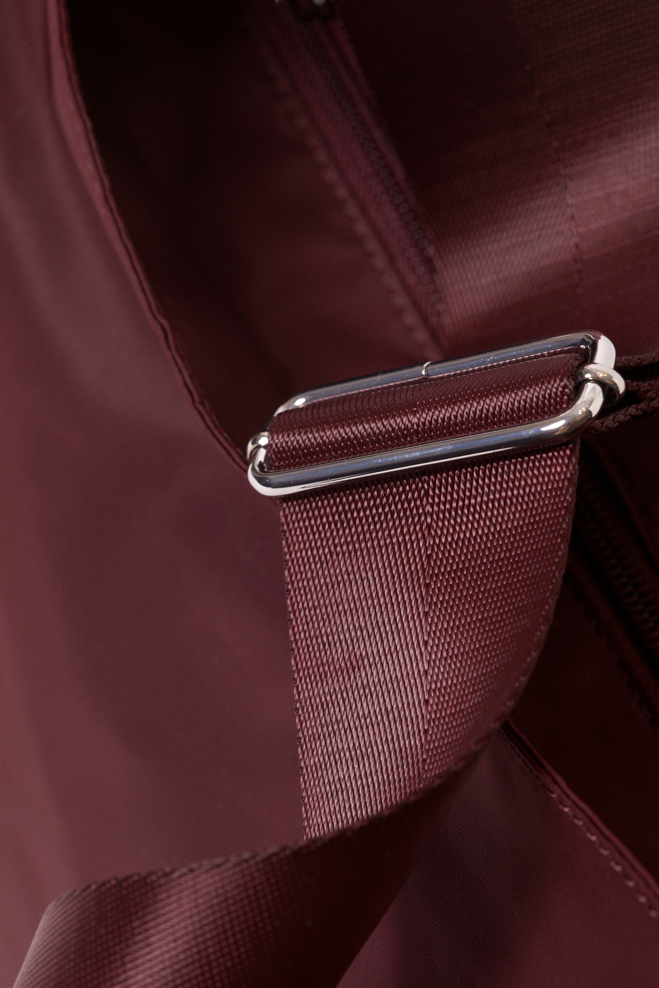 Grotere afbeelding bekijken: Medium schoudertas van nylon twill - Donkerrood - DAMES | H&M NL 3