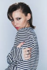 Schwarz-Weiß gestreift - CM x LB körperbetontes Unisex-Longsleeve - 3