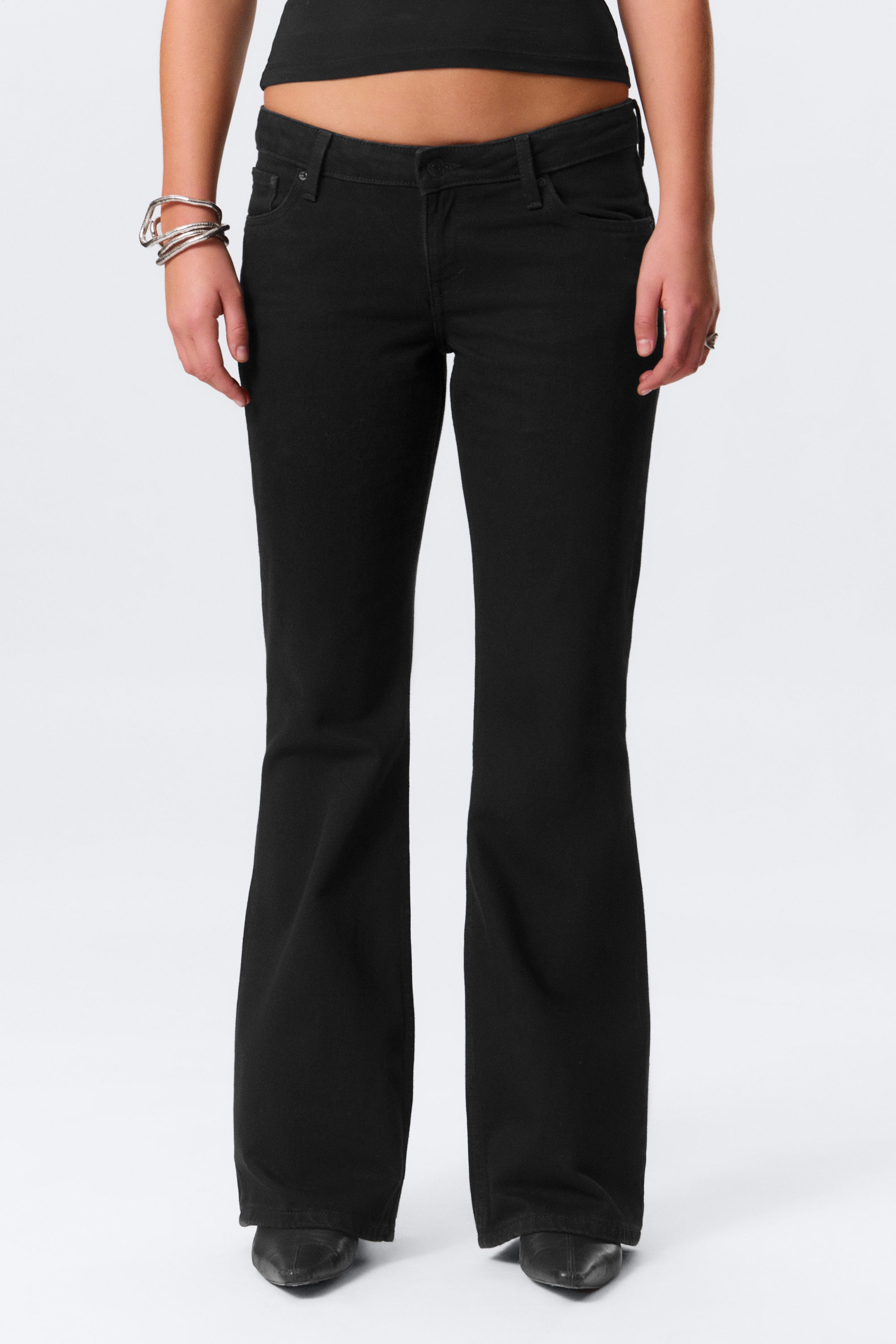 Black Rinse - Black - Nova Low Rise Slim Bootcut Leg Jeans - 2