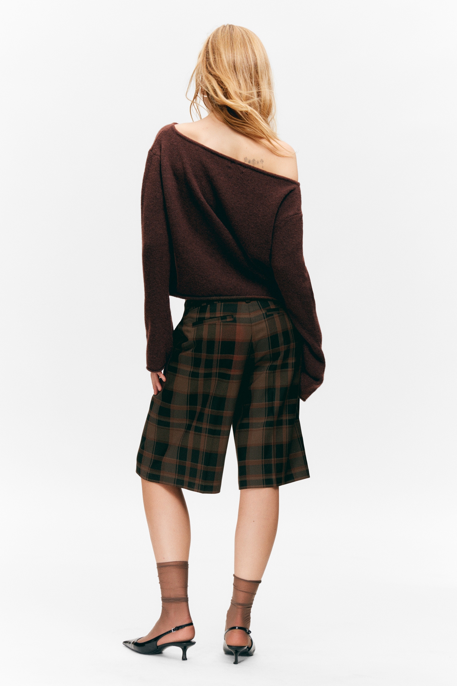 Soft Knit Boat-Neck Sweater - Dark Brown/Dusty Blue/Light White - 4