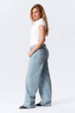 Lip Blue - Light Blue - Ample Low Rise Loose Wide Leg Jeans - 2