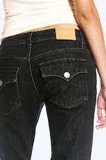 Ink Black - Schwarz - Low Waist Slim Flared Jeans - 3