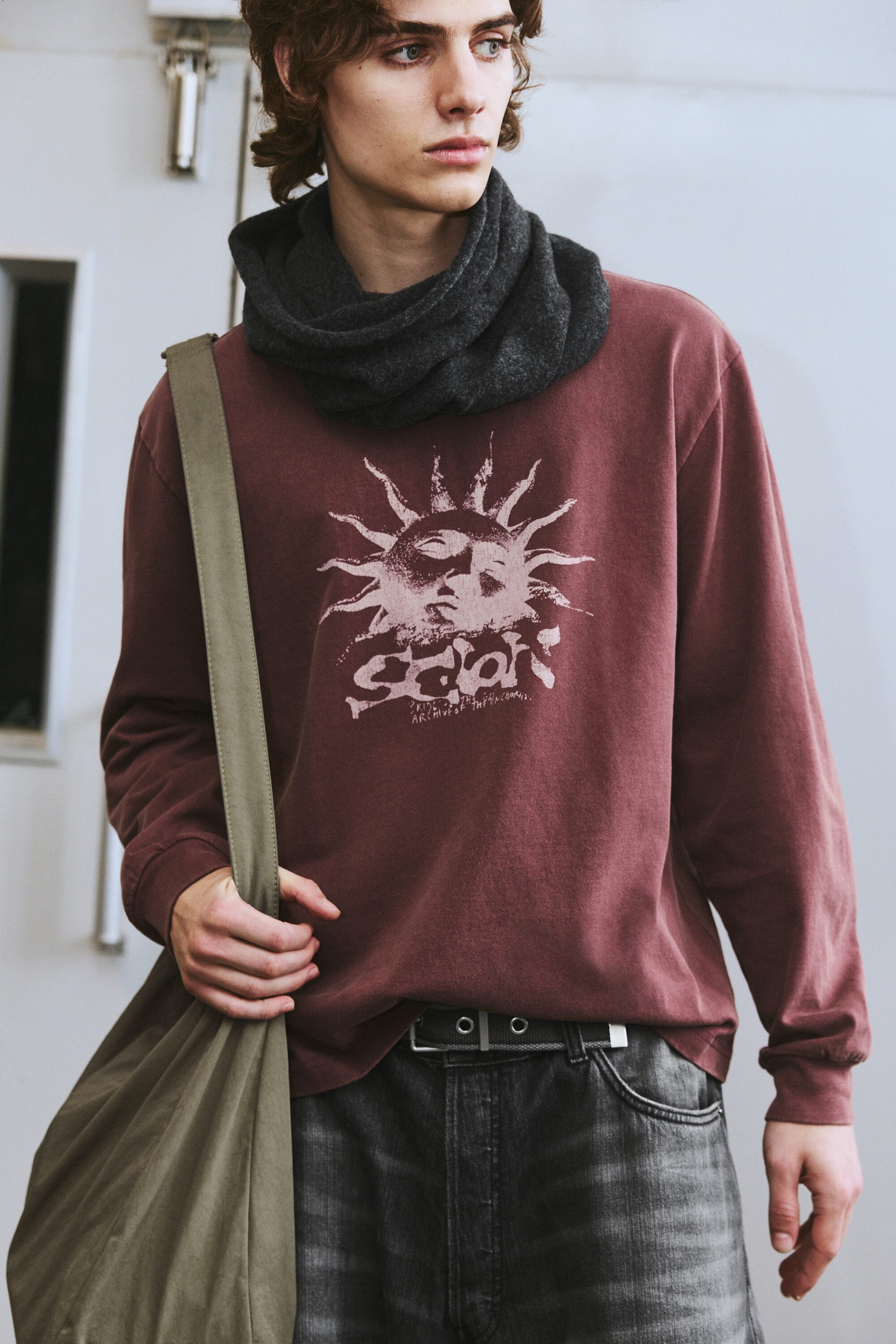 Dark Pink - Sun - Relaxed Graphic Long-Sleeved T-shirt - 2