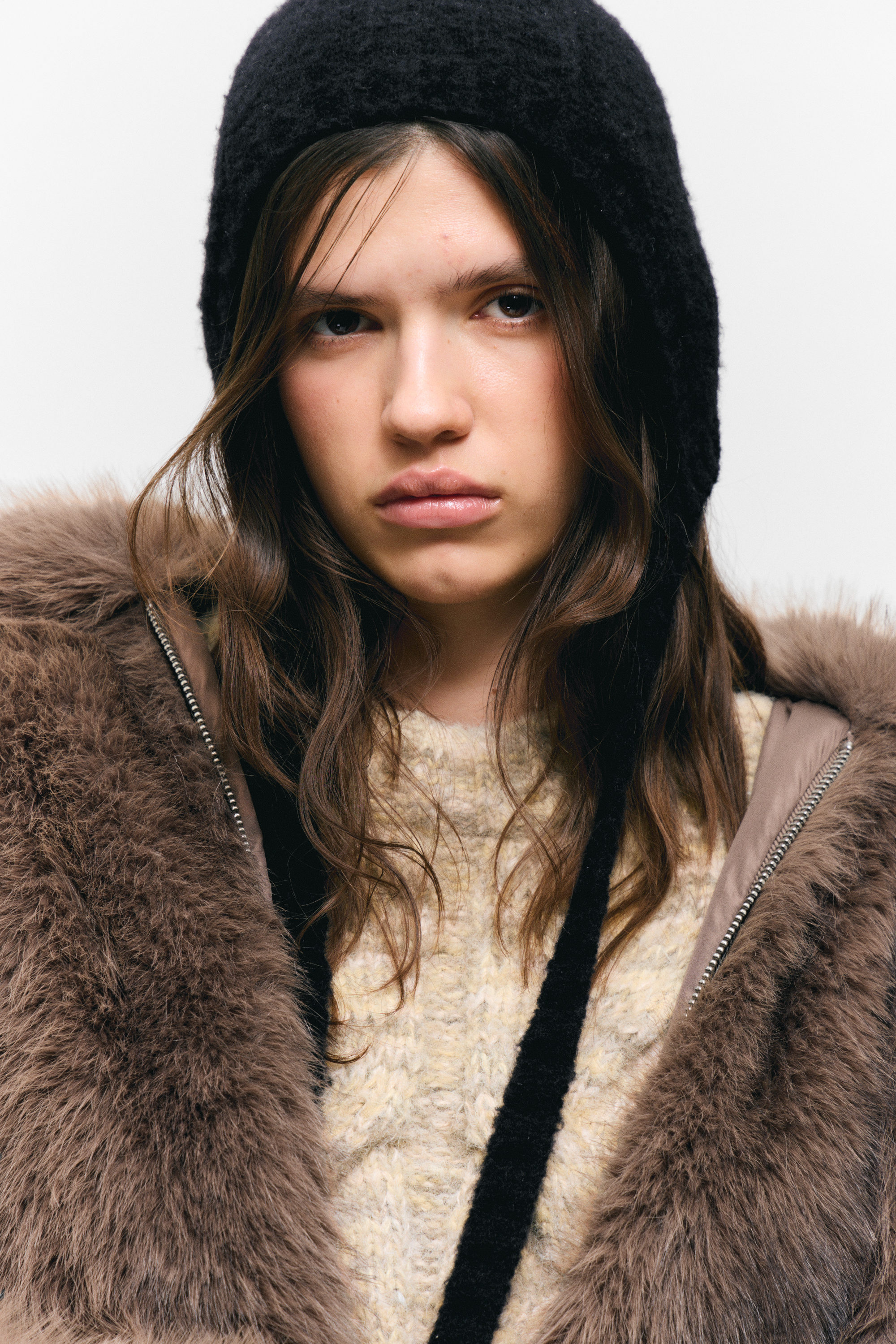 Black - Tied Knit Bonnet - 2