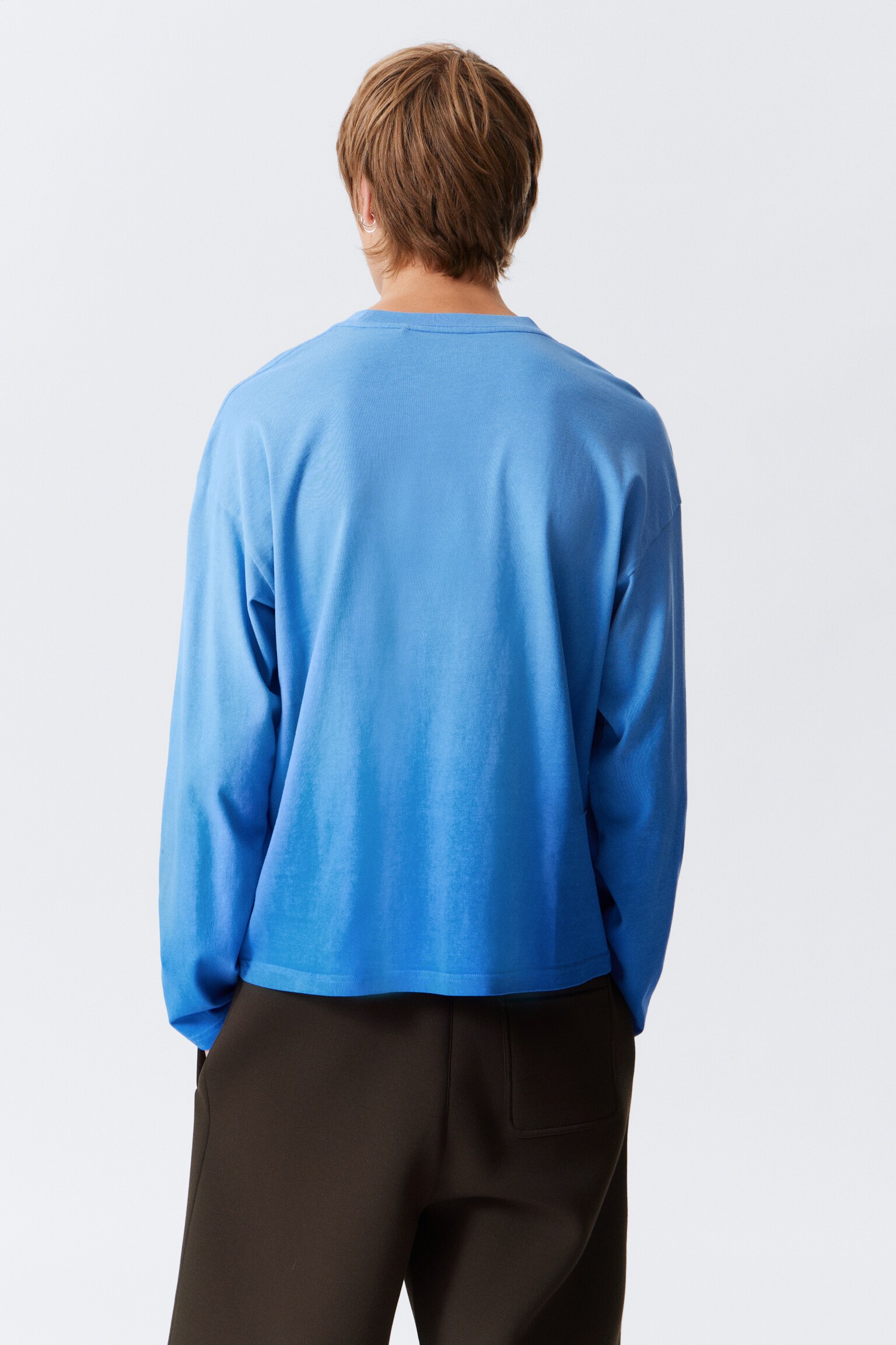 Tolles Longsleeve in Boxy-Passform - Blau mit Fading-Effekt - 5