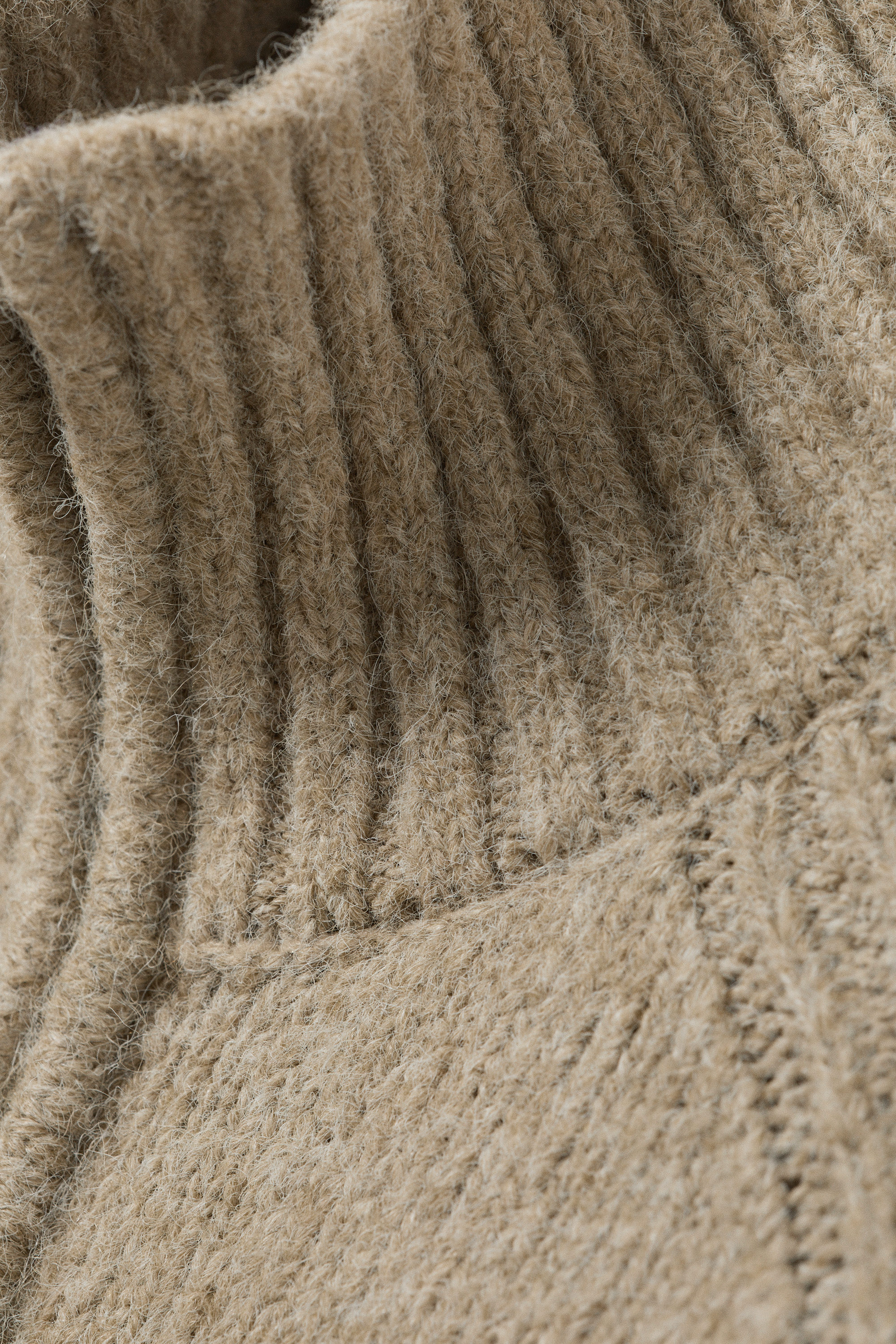 Beige meliert - Weicher Strick-Cardigan mit Reißverschluss - 3