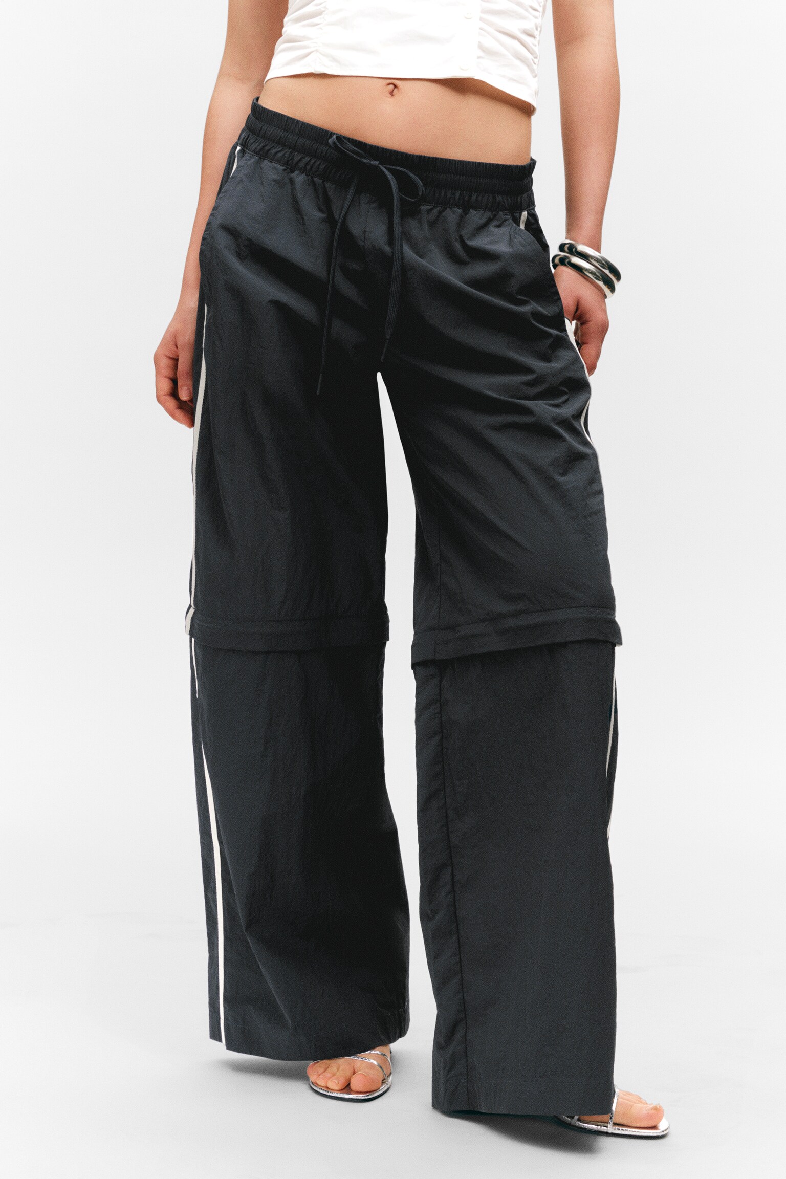 Nylonowe spodnie treningowe - Black - Beige Stripe/Beżowy - Black Stripe - 6