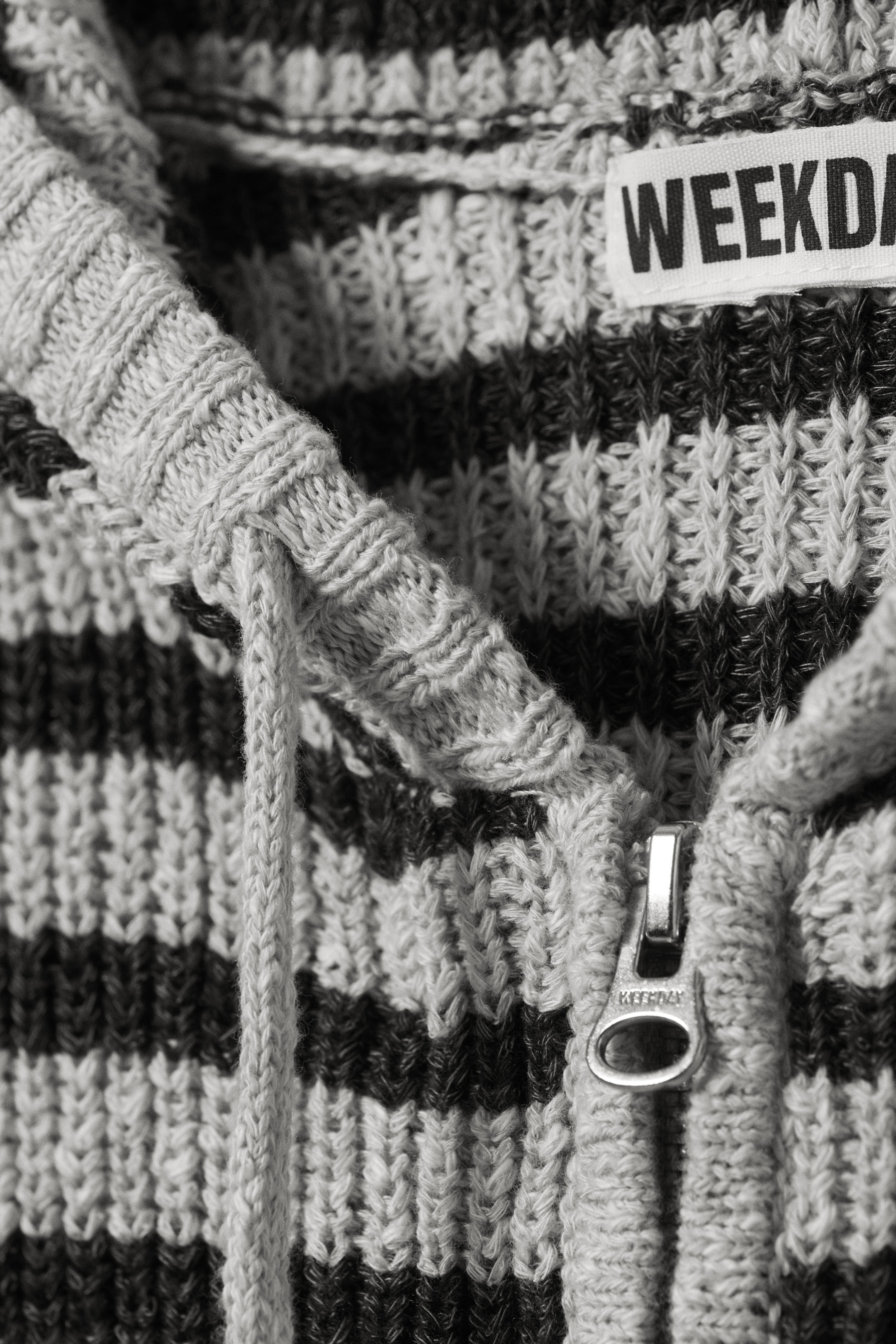 Se større billede: Striped Knitted Slim Fit Zip Hoodie - Gråmeleret med striber - DAME | H&M DK 6