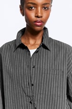 Striped Black - Oversized långärmad bomullsskjorta - 1