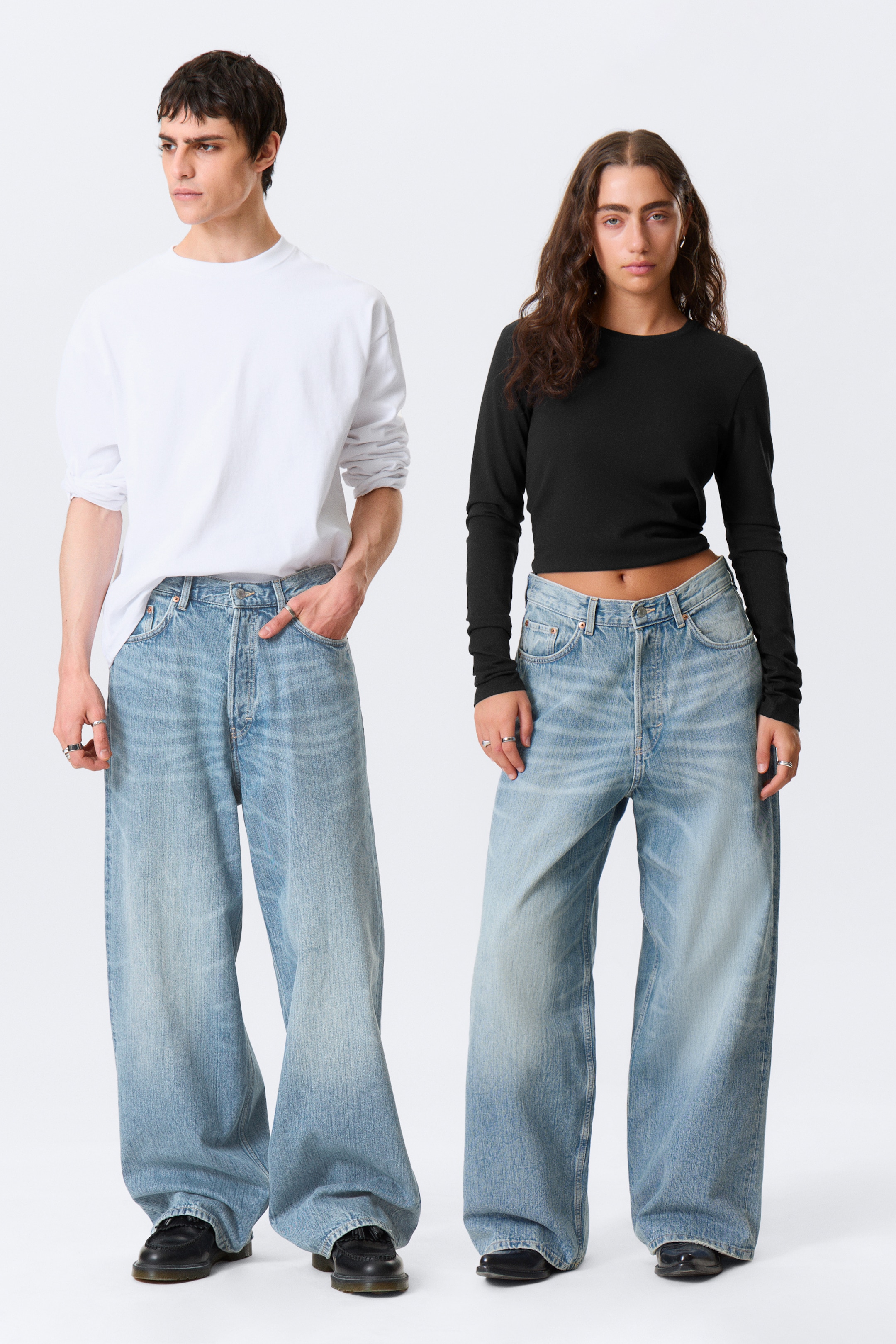 Zobrazit větší obrázek: Astro Loose Baggy Leg Jeans - Blue Stream - Medium Blue - MUŽI | H&M CZ 1