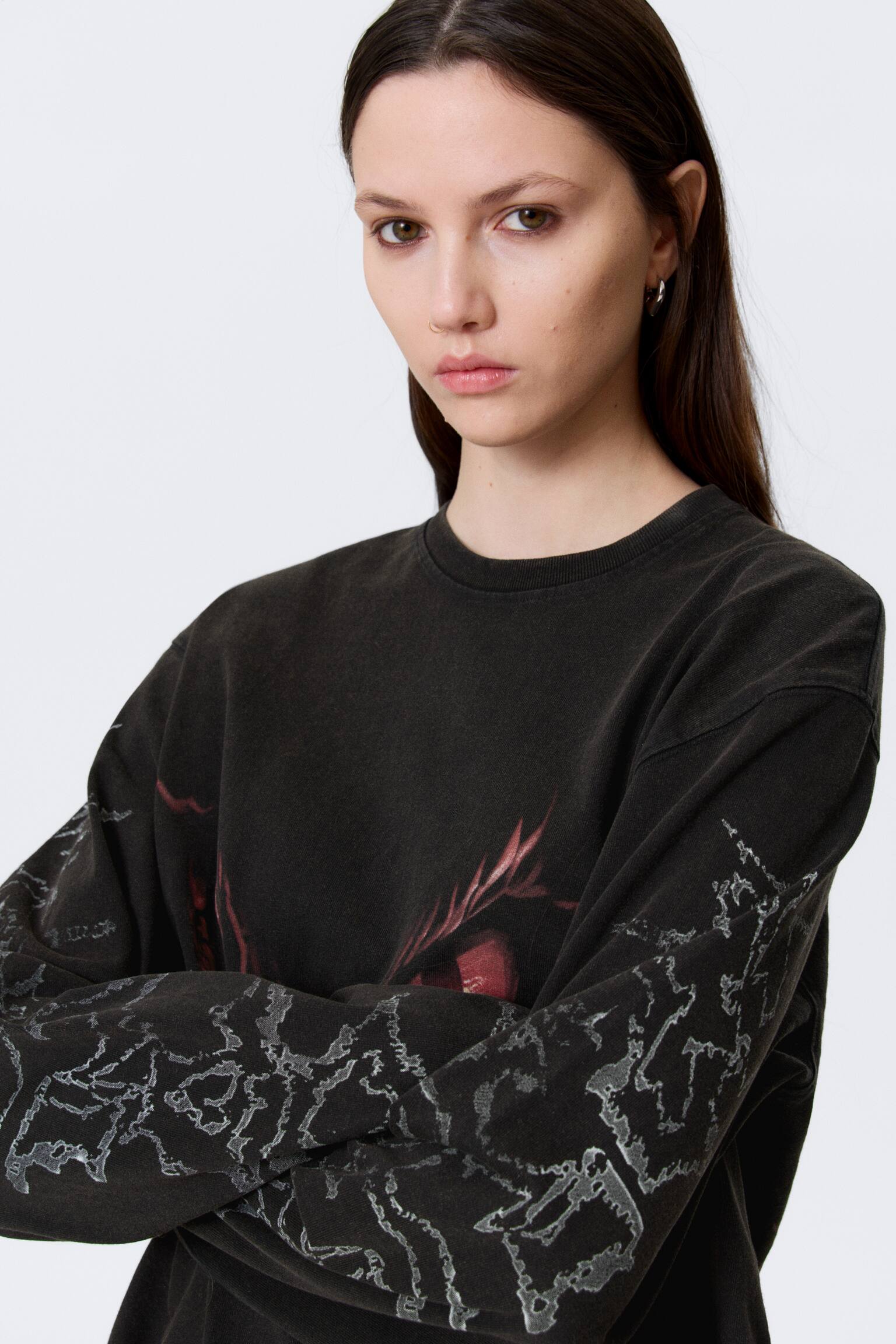 Boxy top met print en lange mouwen - Washed Black - Dragon Gaze - 4
