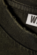 Verwaschenes Schwarz - Weit geschnittenes Tanktop mit unversäubertem Saum - 2