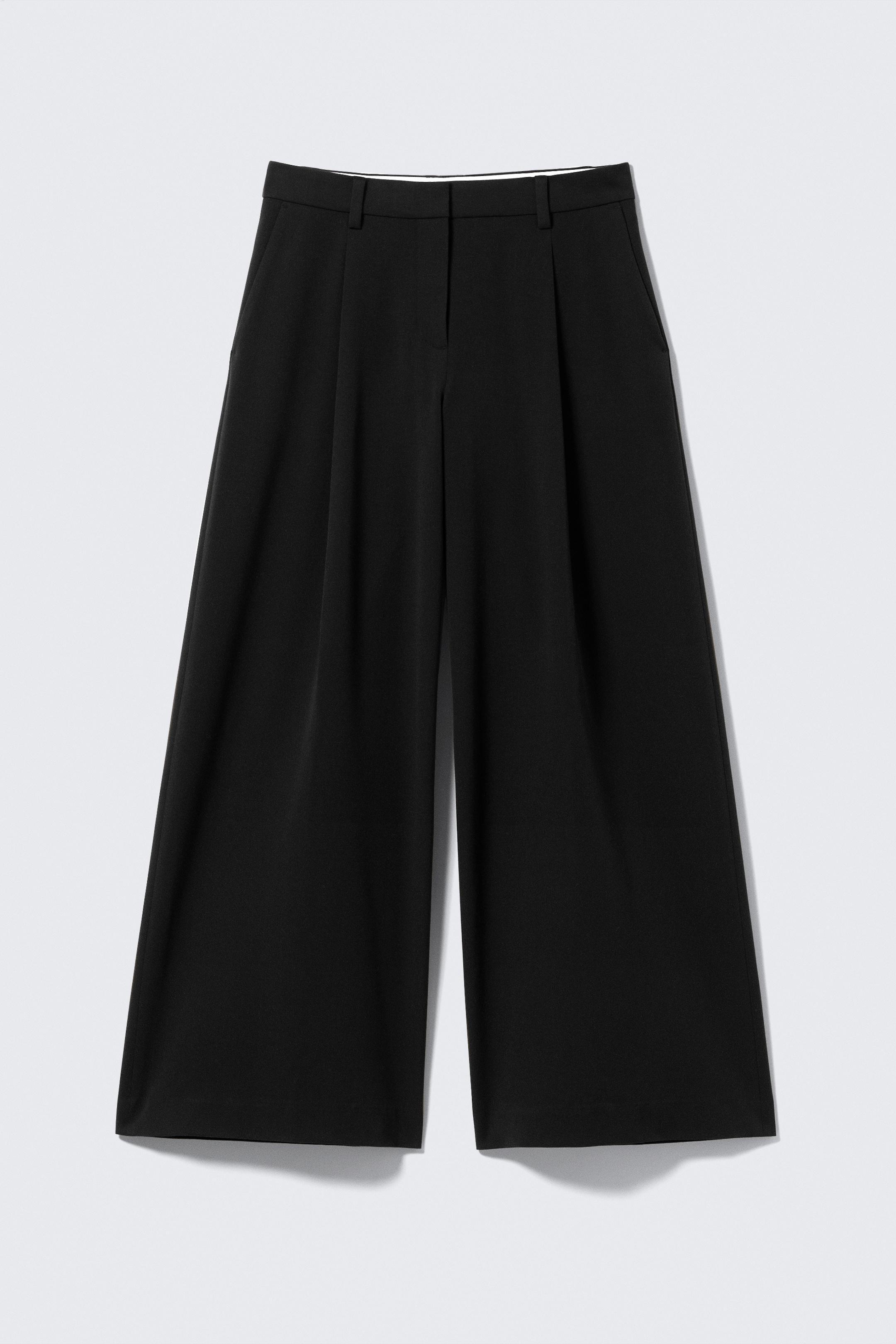 View larger image: Low Rise Wide Leg Pleated Suiting Trousers - Black - Ladies | H&M GB 5