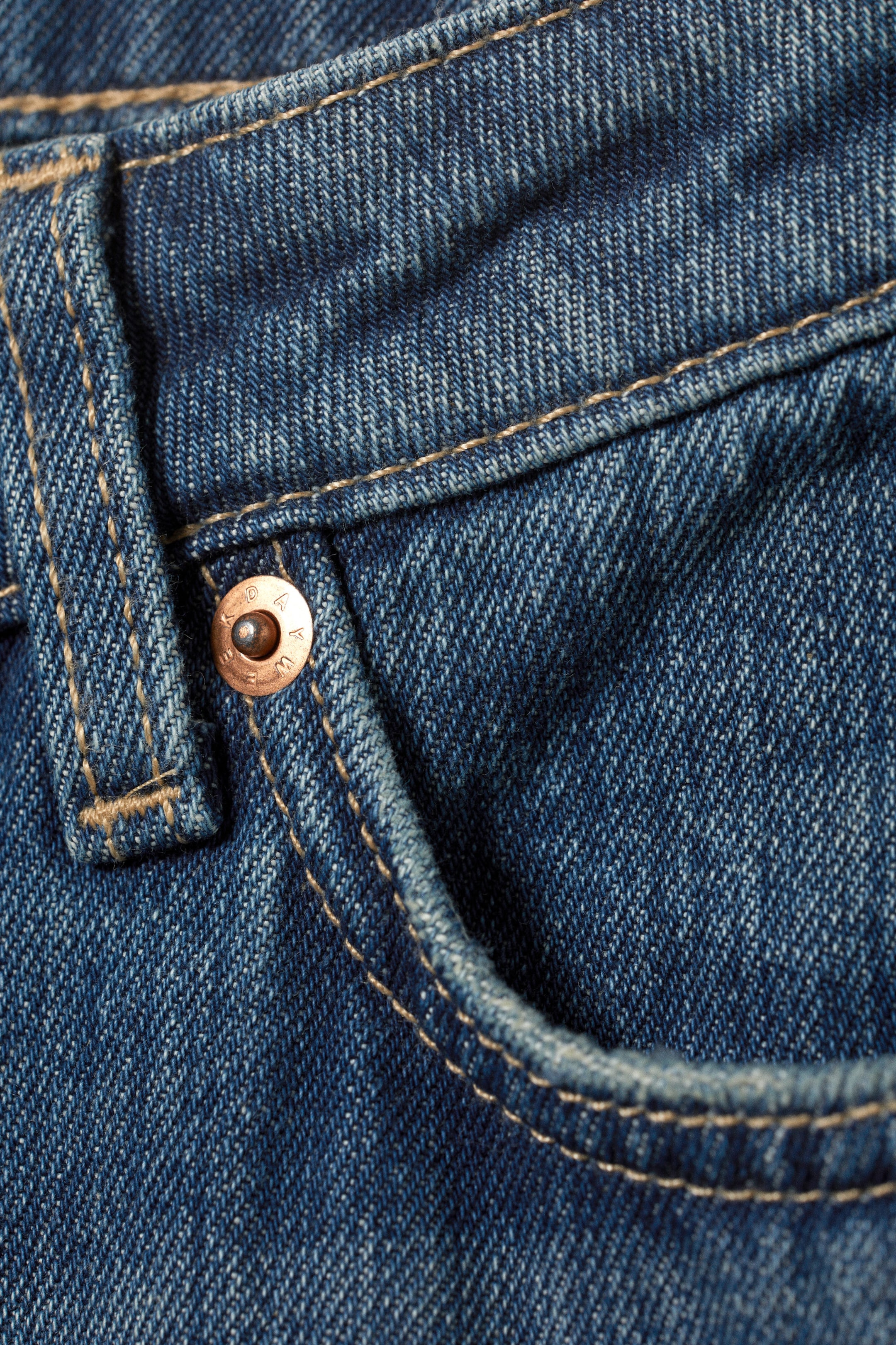 Mine Blue - Mellanblå - Nova Low Waist Slim Bootcut Leg Jeans - 6