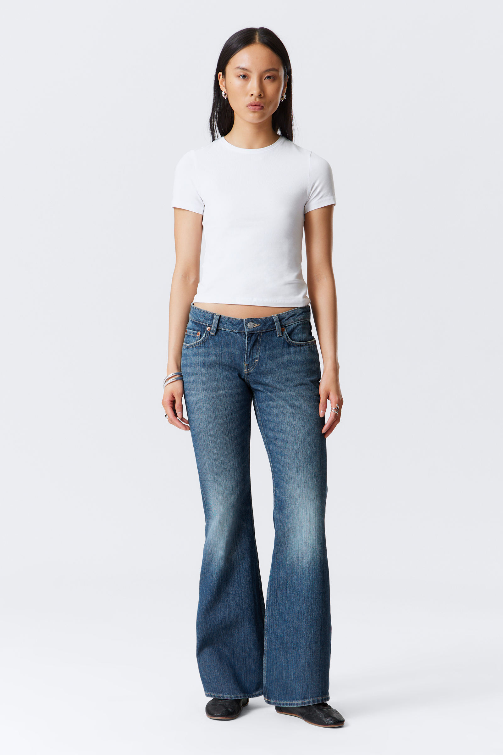 ★英国発*WEEKDAY*新作*NOVA スリムブーツカットデニム/LP★ nova low rise slim bootcut leg jeans - Mine Blue - Medium