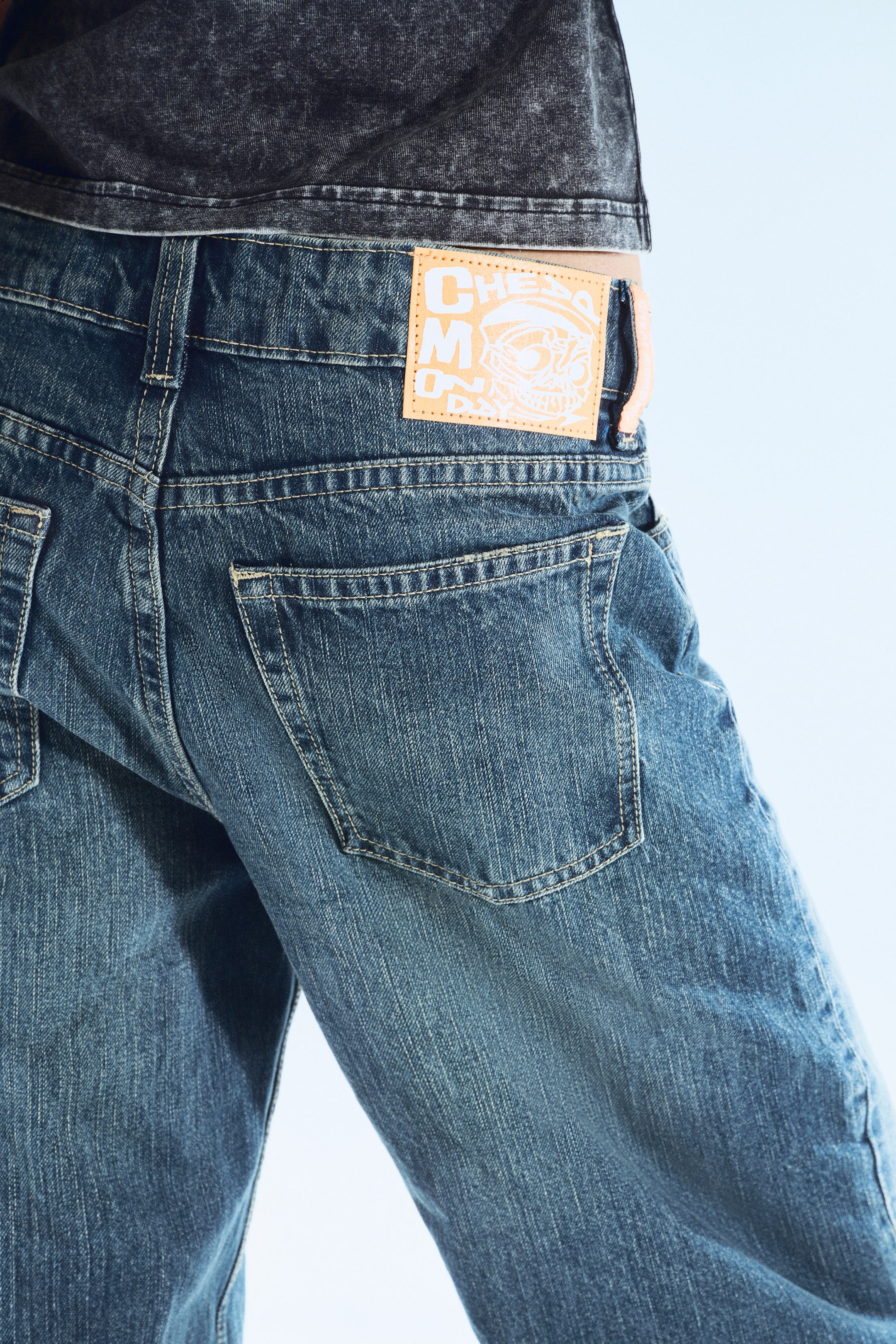 Tide Blue - Medium Blue - Loosy Lucie Low Rise Regular Flared Leg Jeans - 3