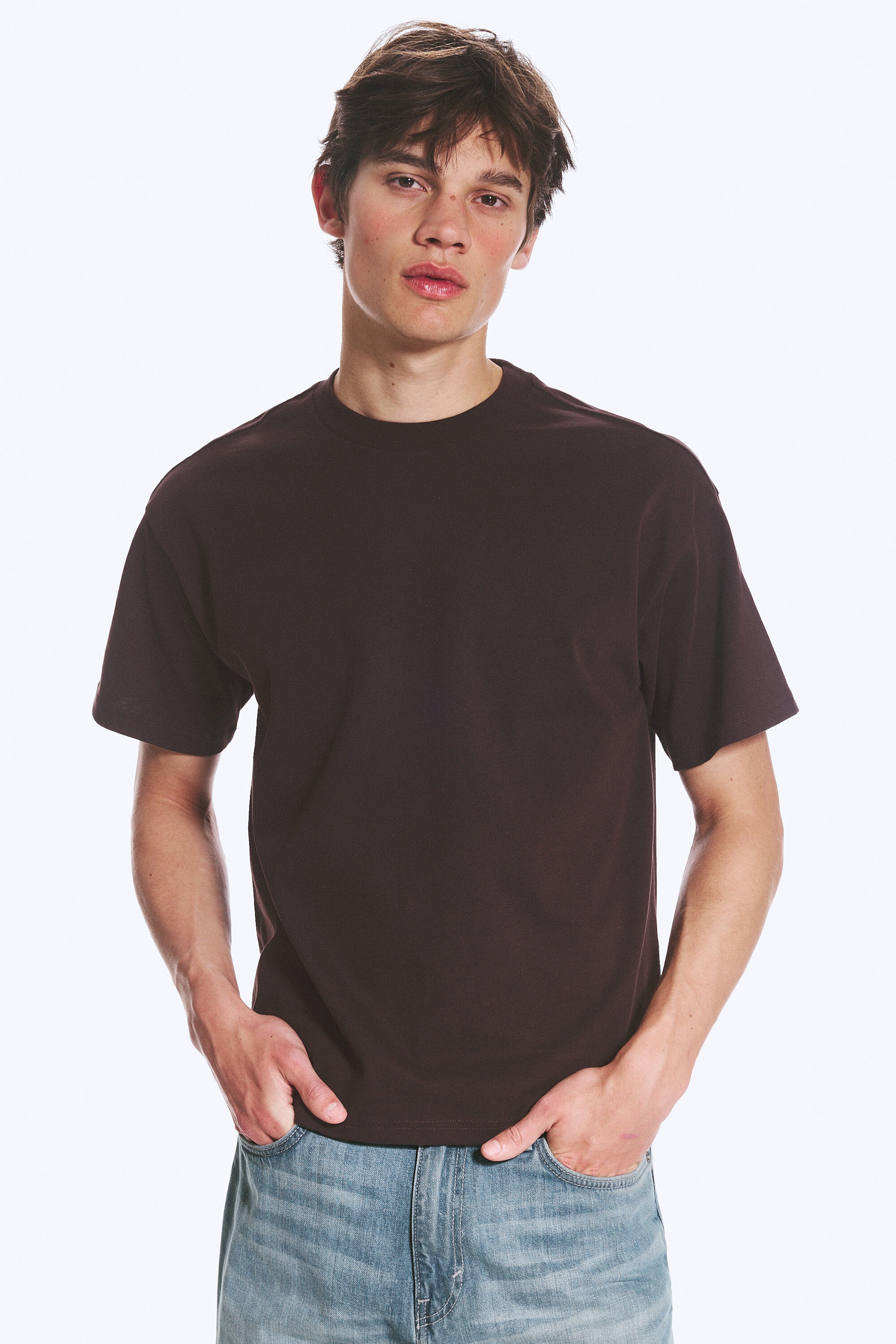 Dunkelbraun - T-SHIRT MIT ENTSPANNTER PASSFORM - 1