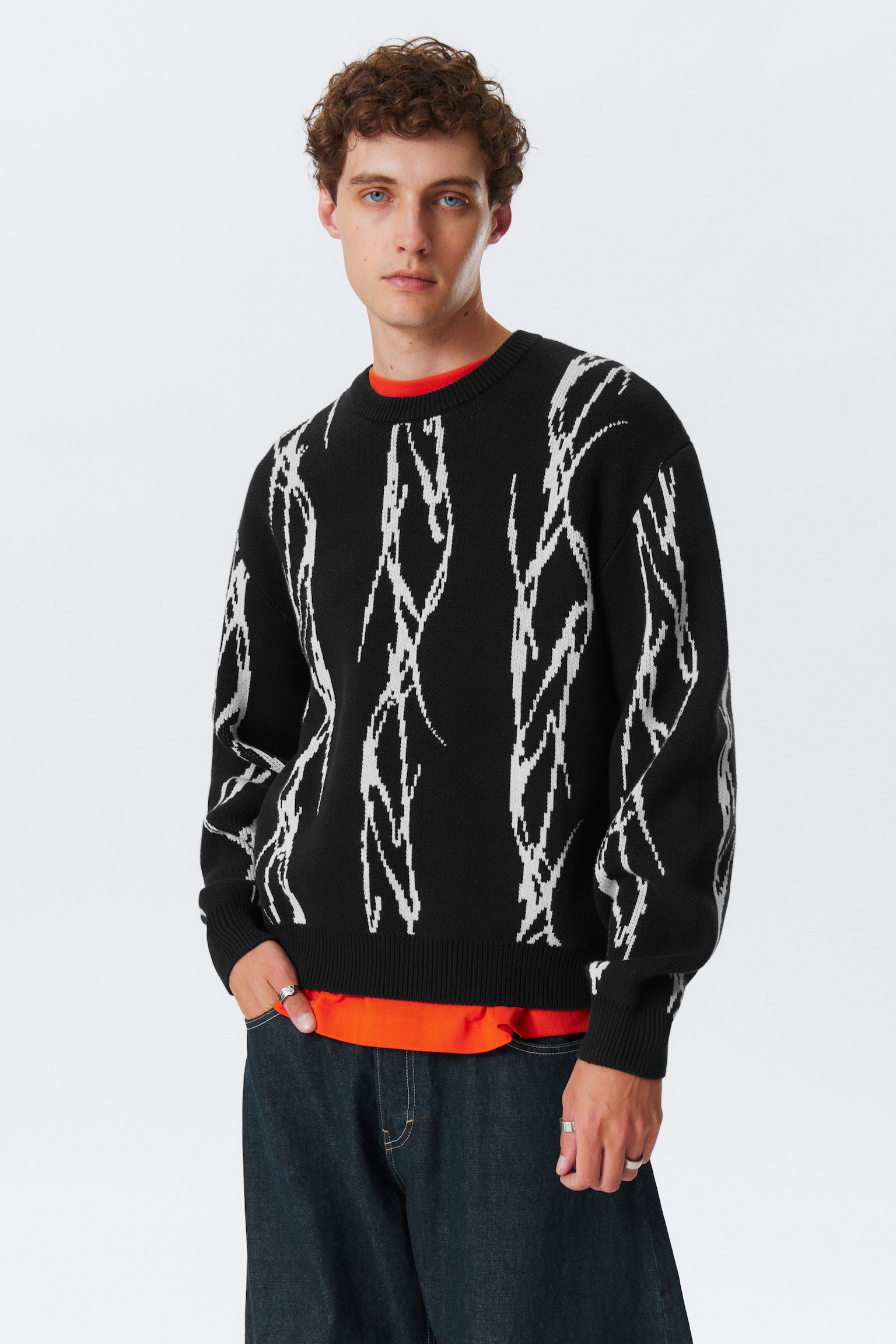 Regular Jacquard Knitted Graphic Sweater - Čierna - Iced Veins