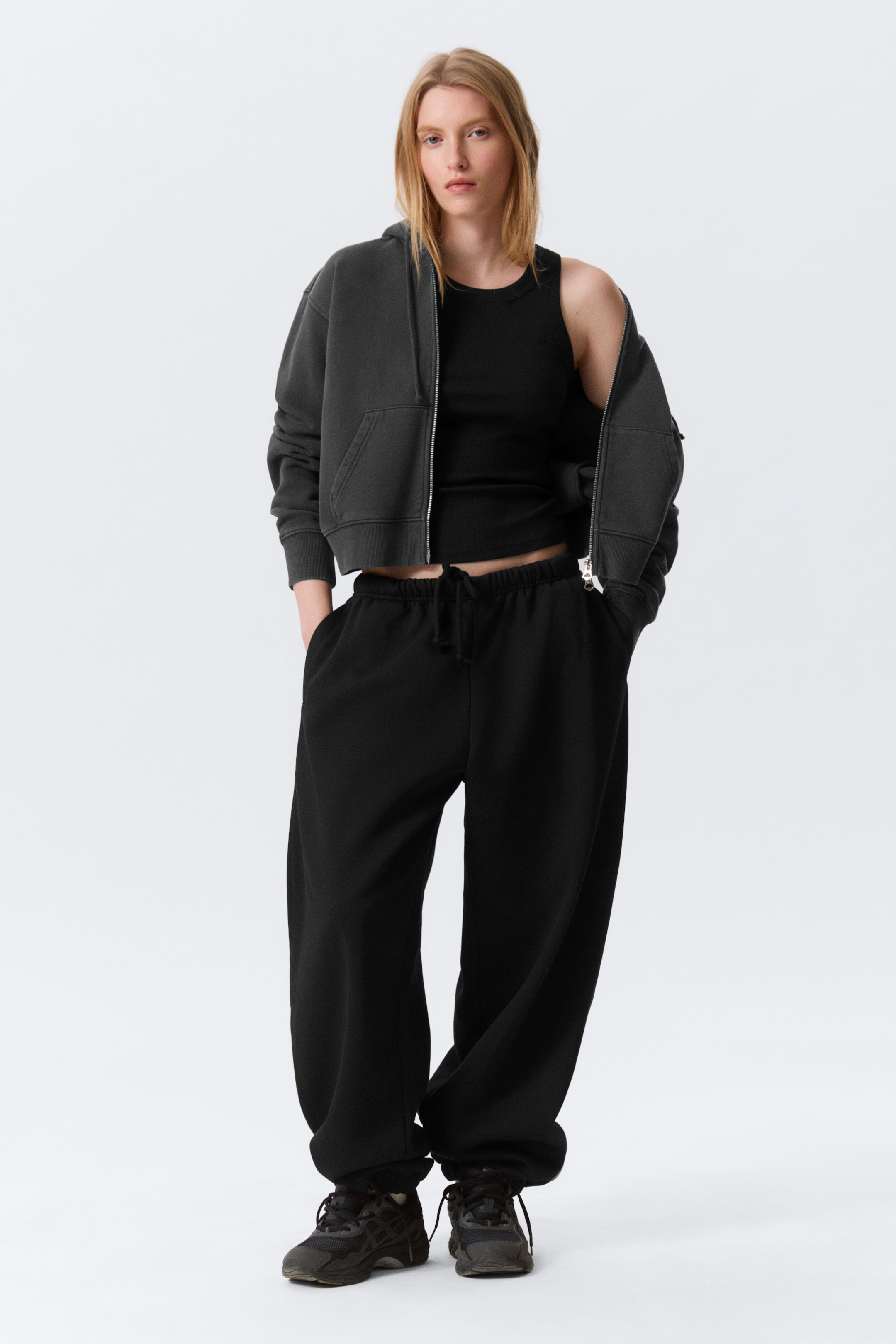Visualizza immagine più grande: Pantaloni della tuta Loose Heavyweight - Nero - DONNA | H&M IT 1