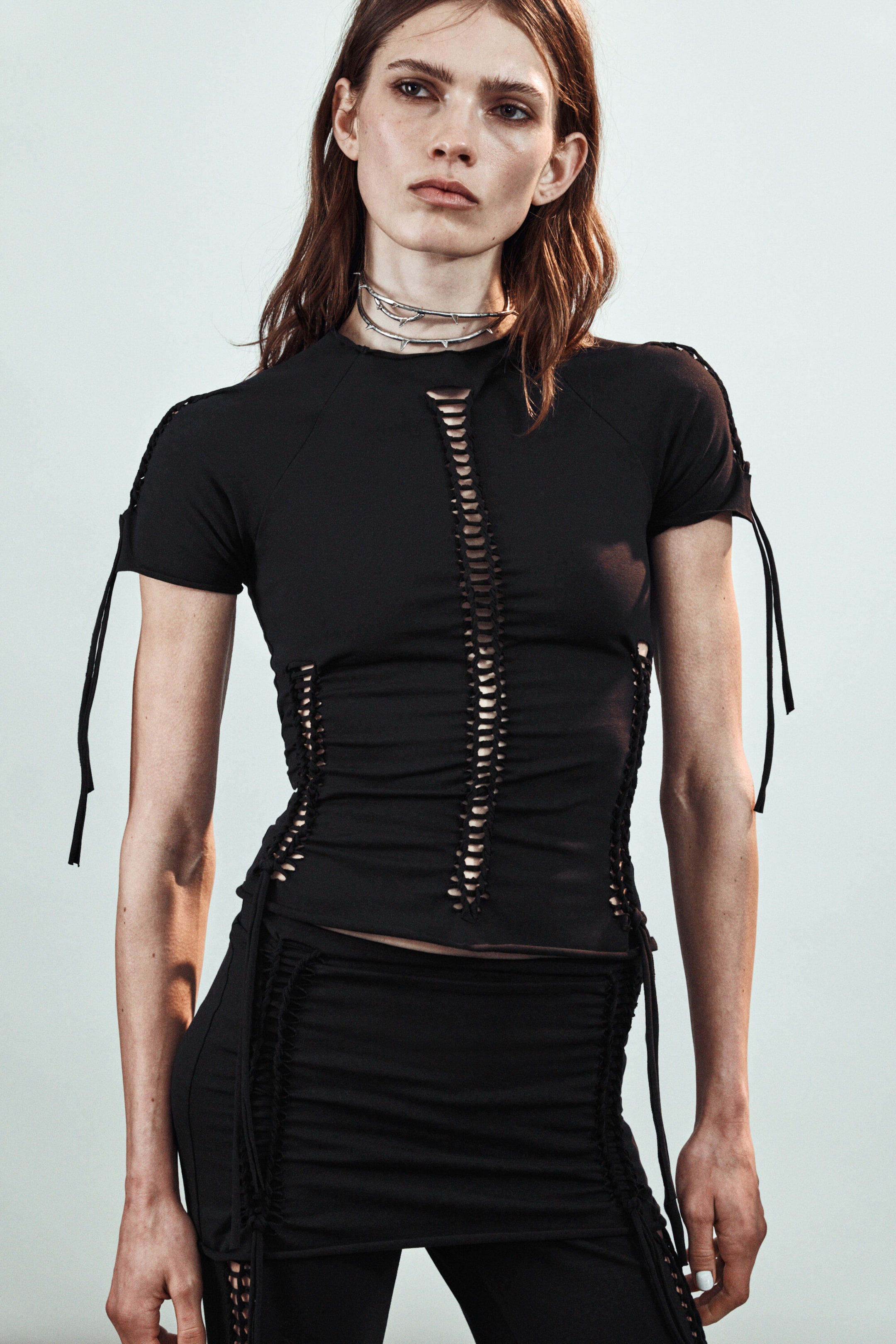 Black - Slim Fit Knot Tee - 1