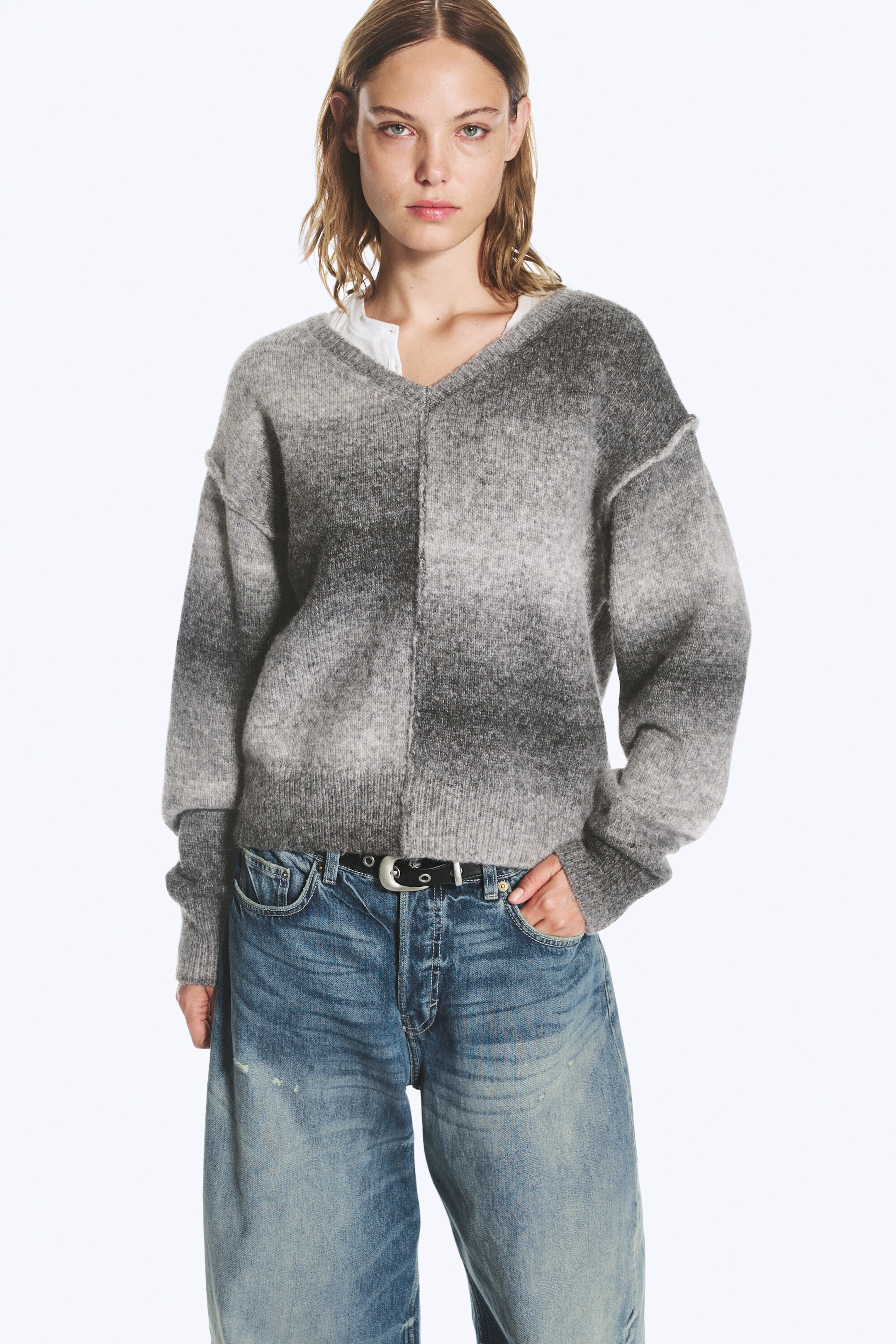 Grau - Space-Dye - Space-Dye-Strickpullover mit V-Ausschnitt - 1